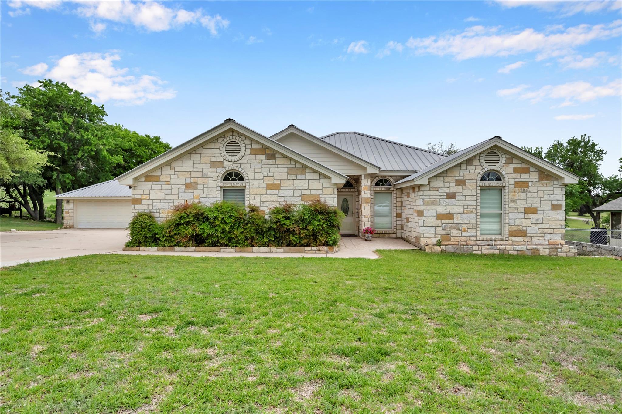 1703 Wofford Dr, Burnet, TX 78611