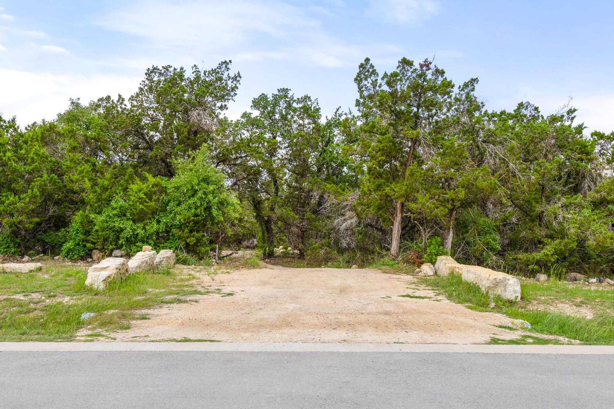 8100 Kuhn Dr, Austin, TX 78736