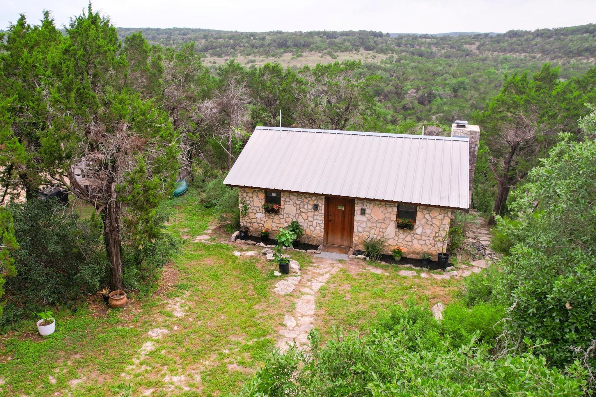 8100 Kuhn Dr, Austin, TX 78736