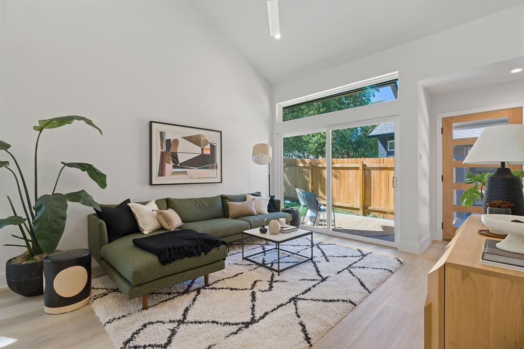 1900 Albury Cv # D, Austin, TX 78758