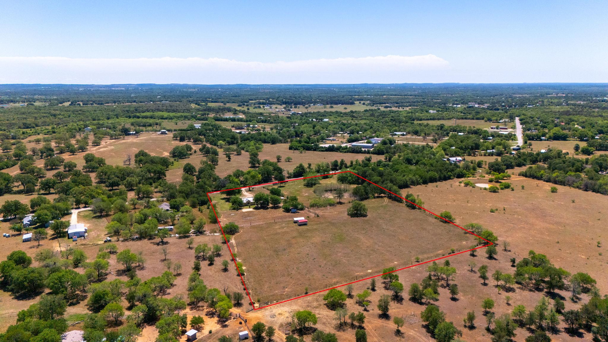 395 Dale Ln, Dale, TX 78616