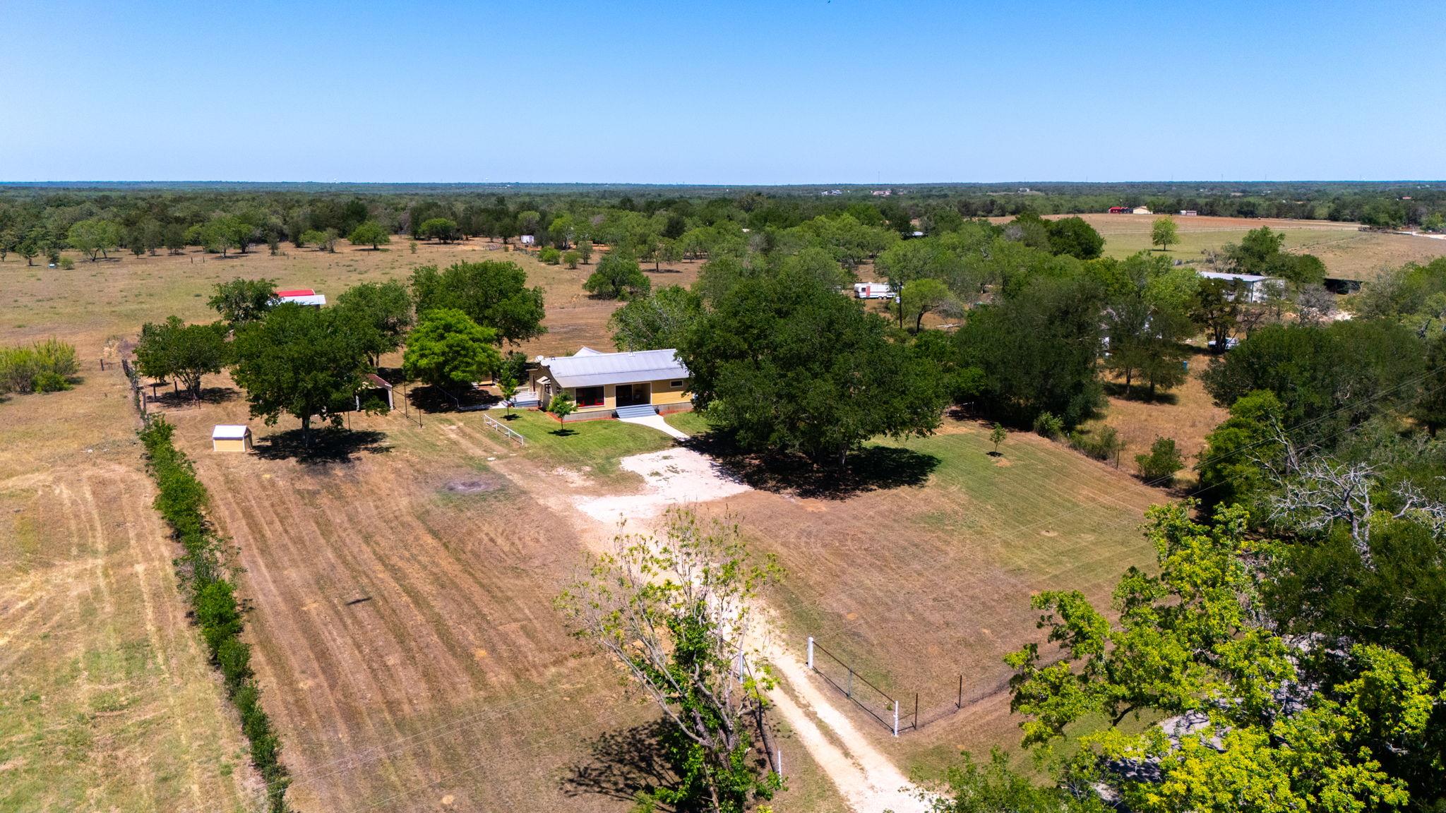 395 Dale Ln, Dale, TX 78616