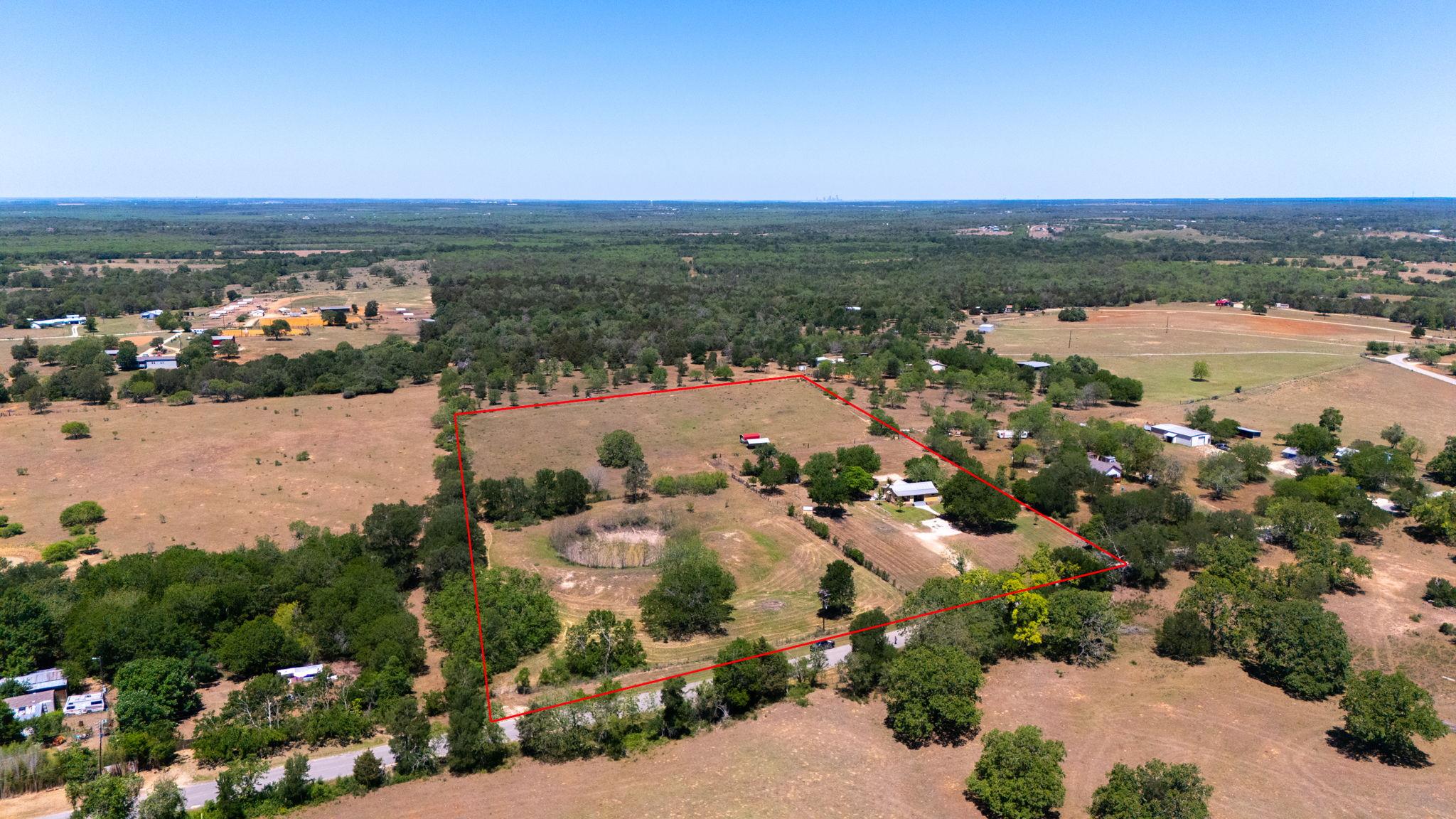 395 Dale Ln, Dale, TX 78616