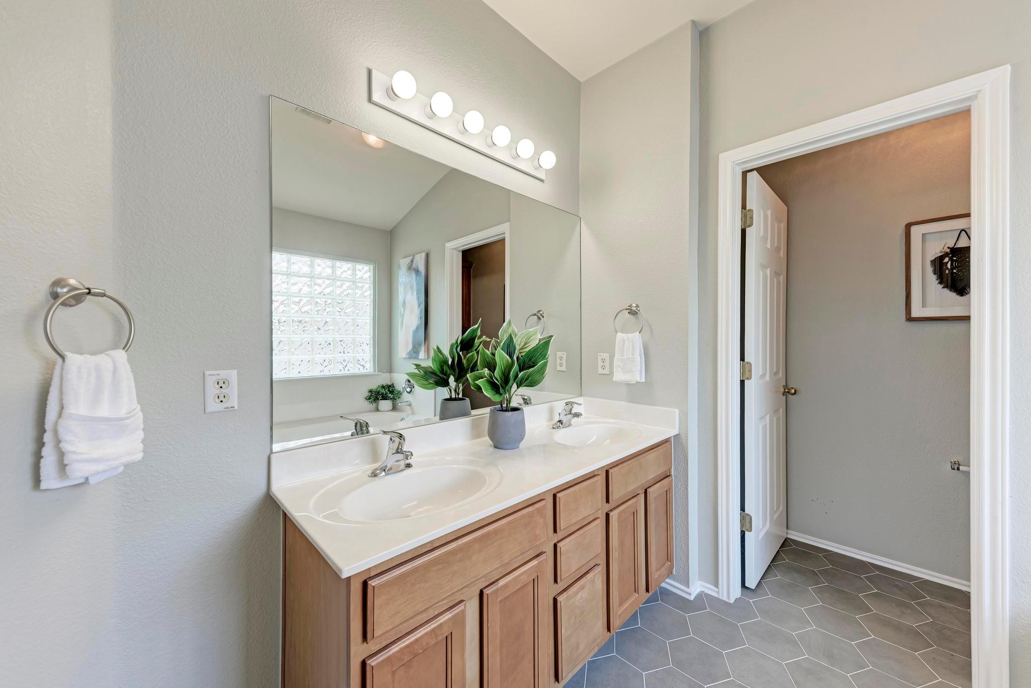 10301 Beard Ave, Austin, TX 78748