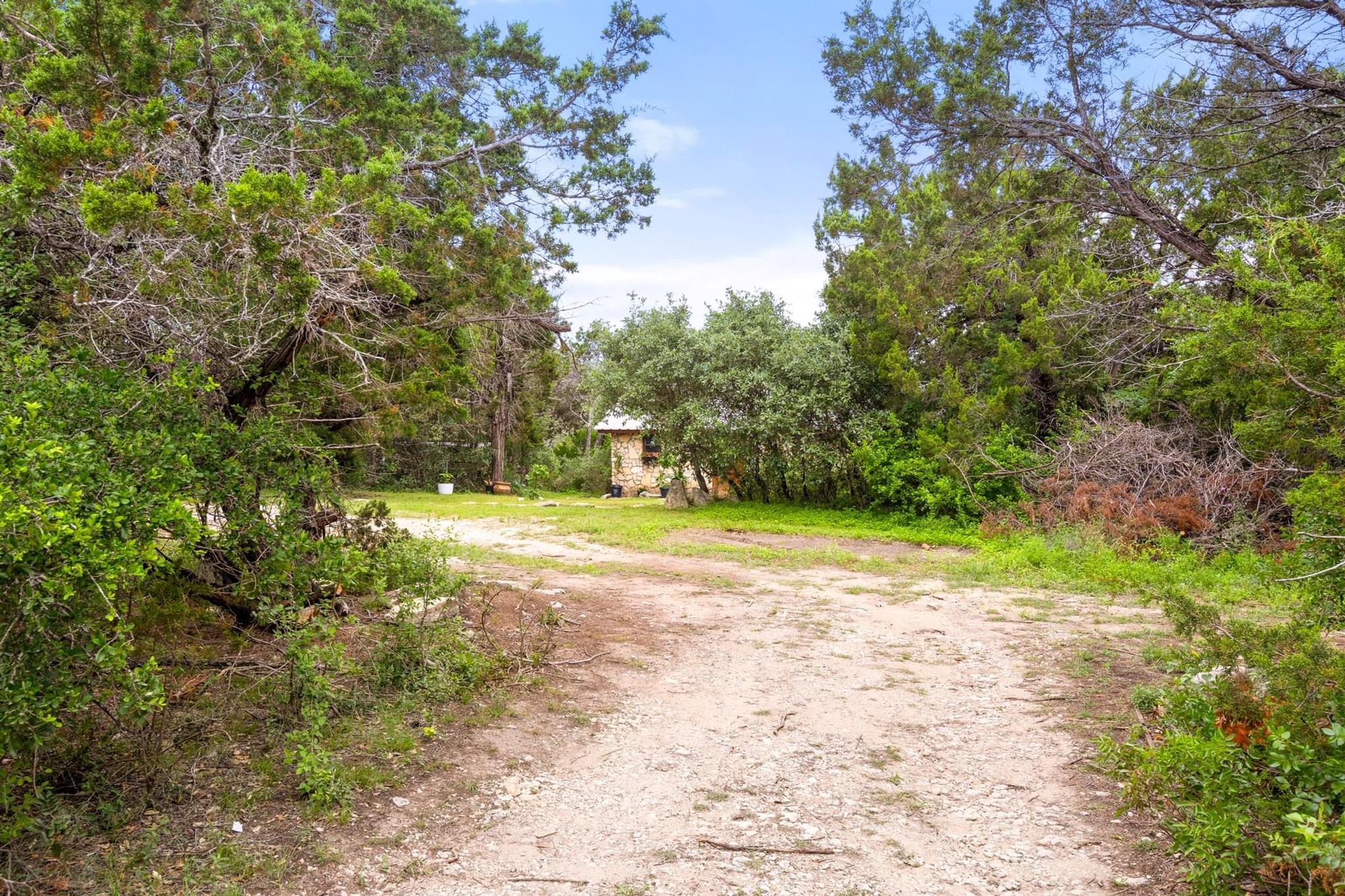 8100 Kuhn Dr, Austin, TX 78736