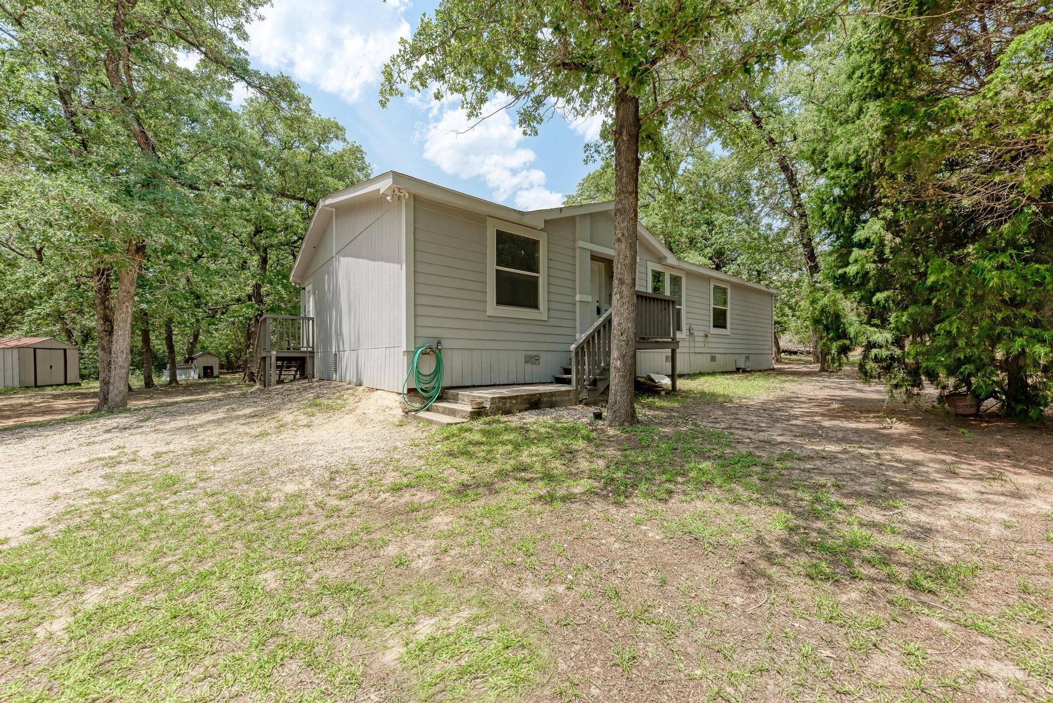 158 Morning Dove Ln, Elgin, TX 78621