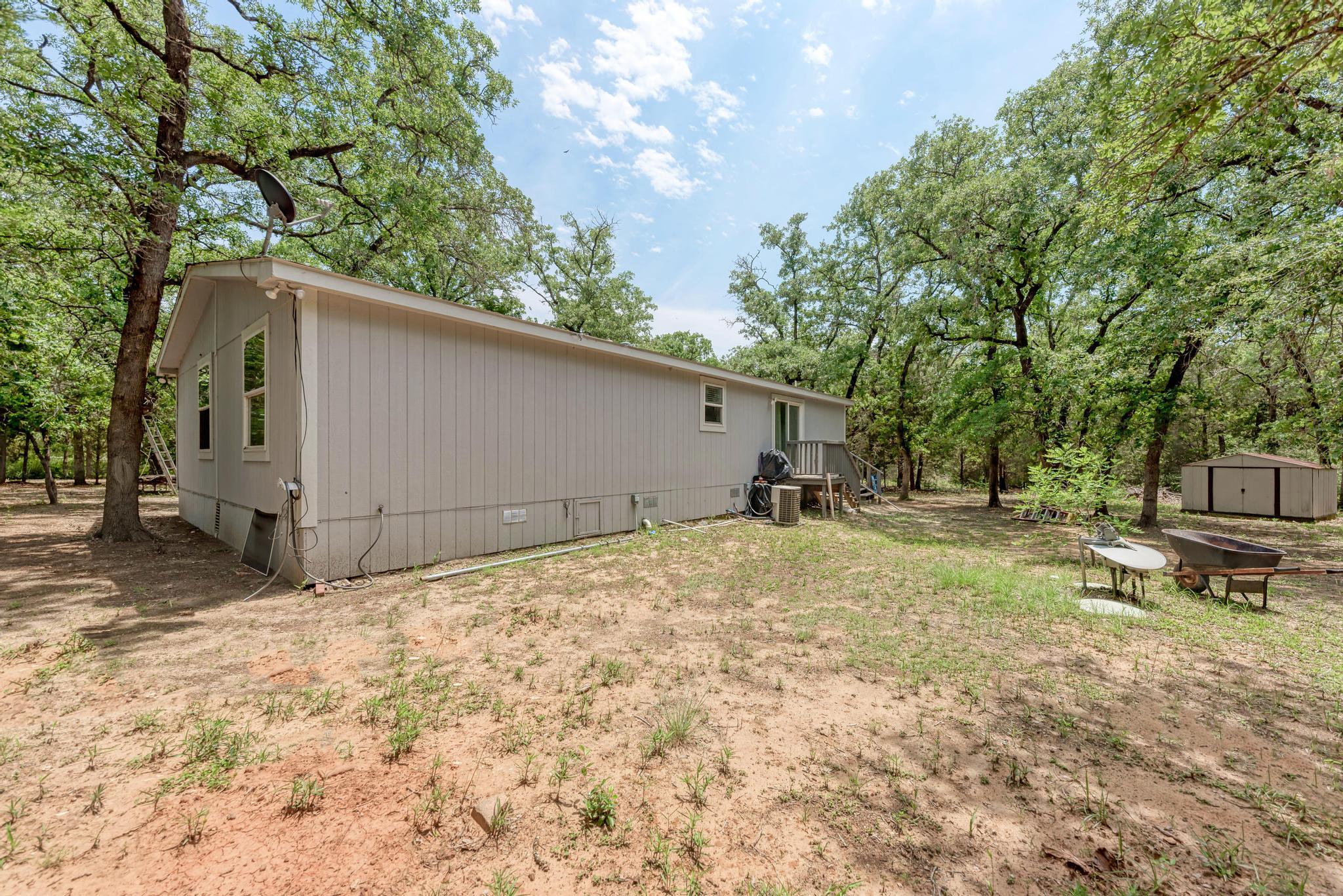 158 Morning Dove Ln, Elgin, TX 78621