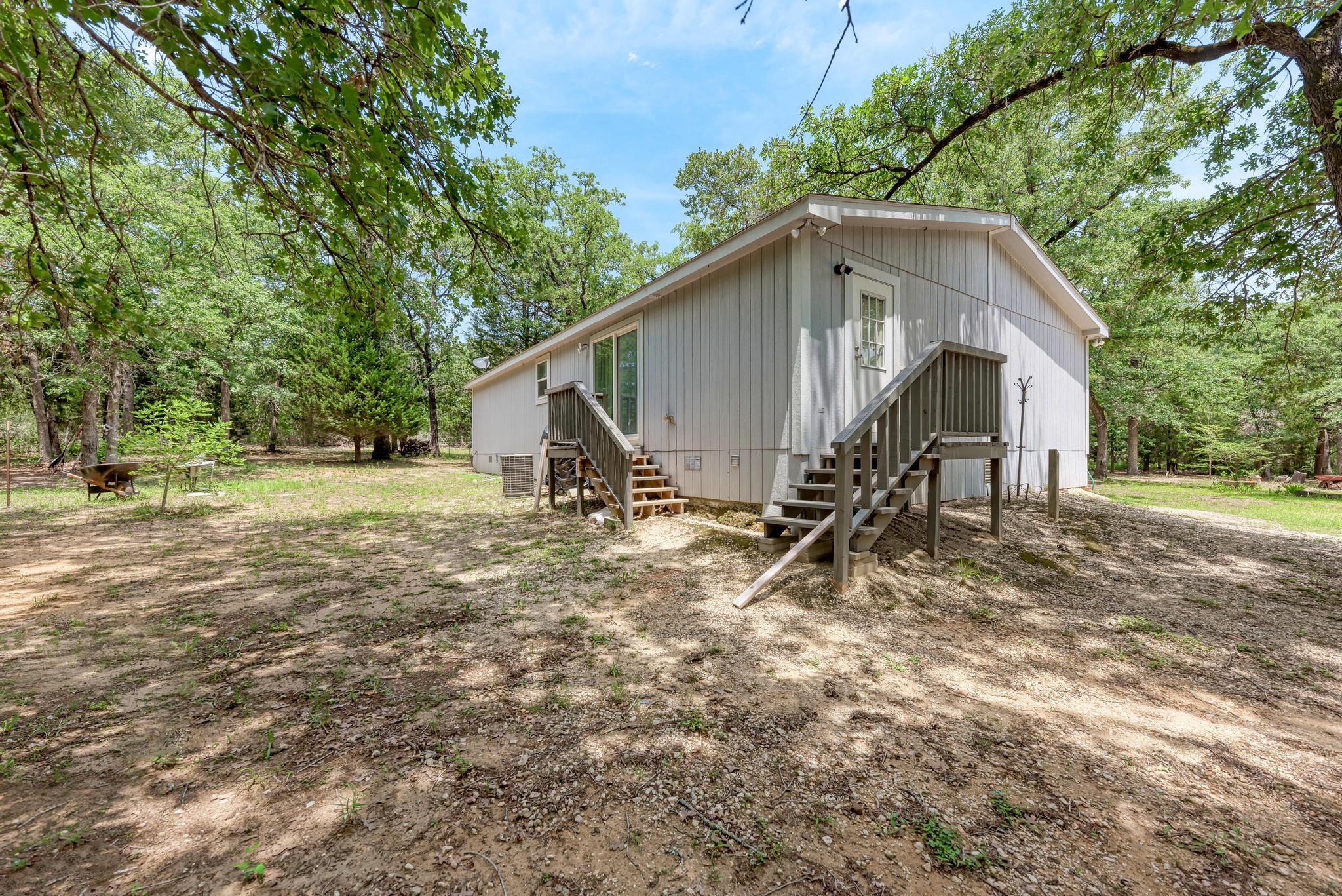 158 Morning Dove Ln, Elgin, TX 78621
