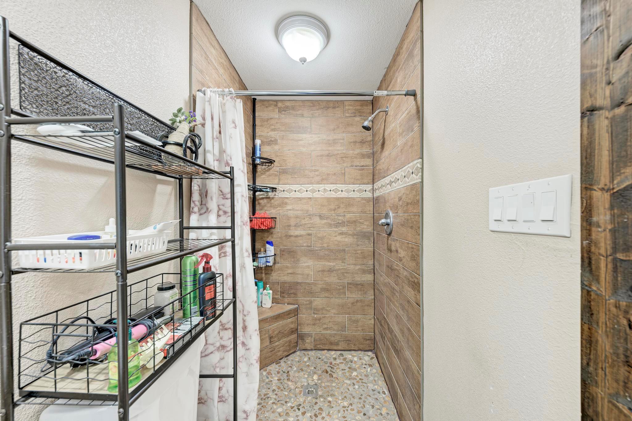 158 Morning Dove Ln, Elgin, TX 78621