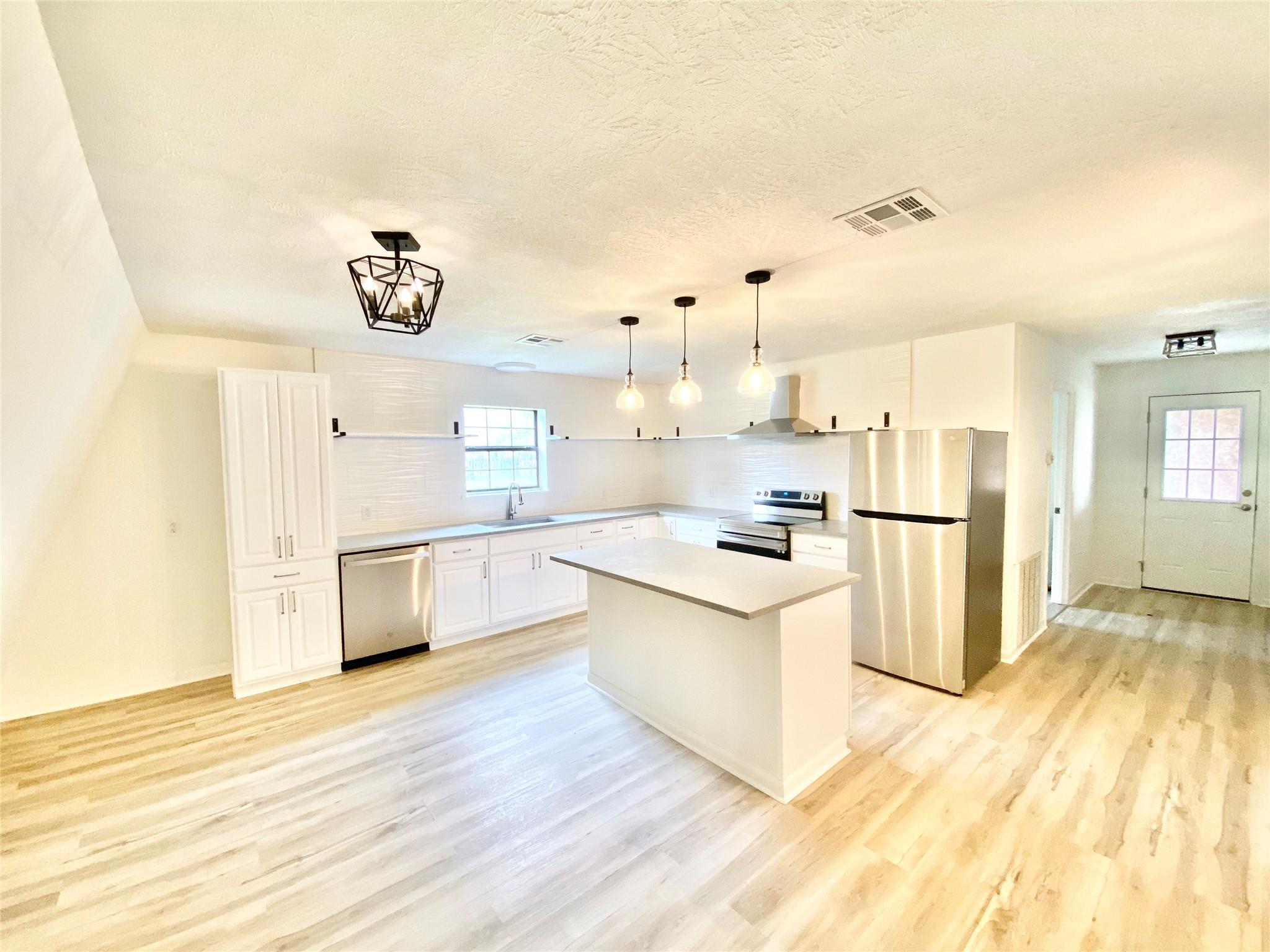 114 Hollaway Ave # A, La Grange, TX 78945