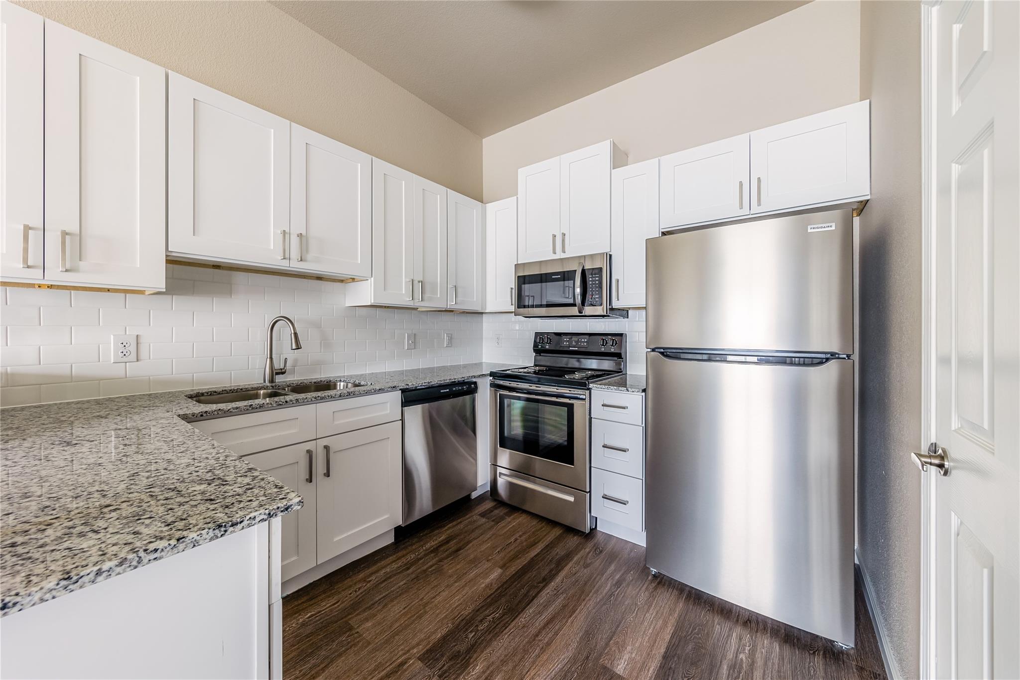 501 Horseshoe Dr, Leander, TX 78641