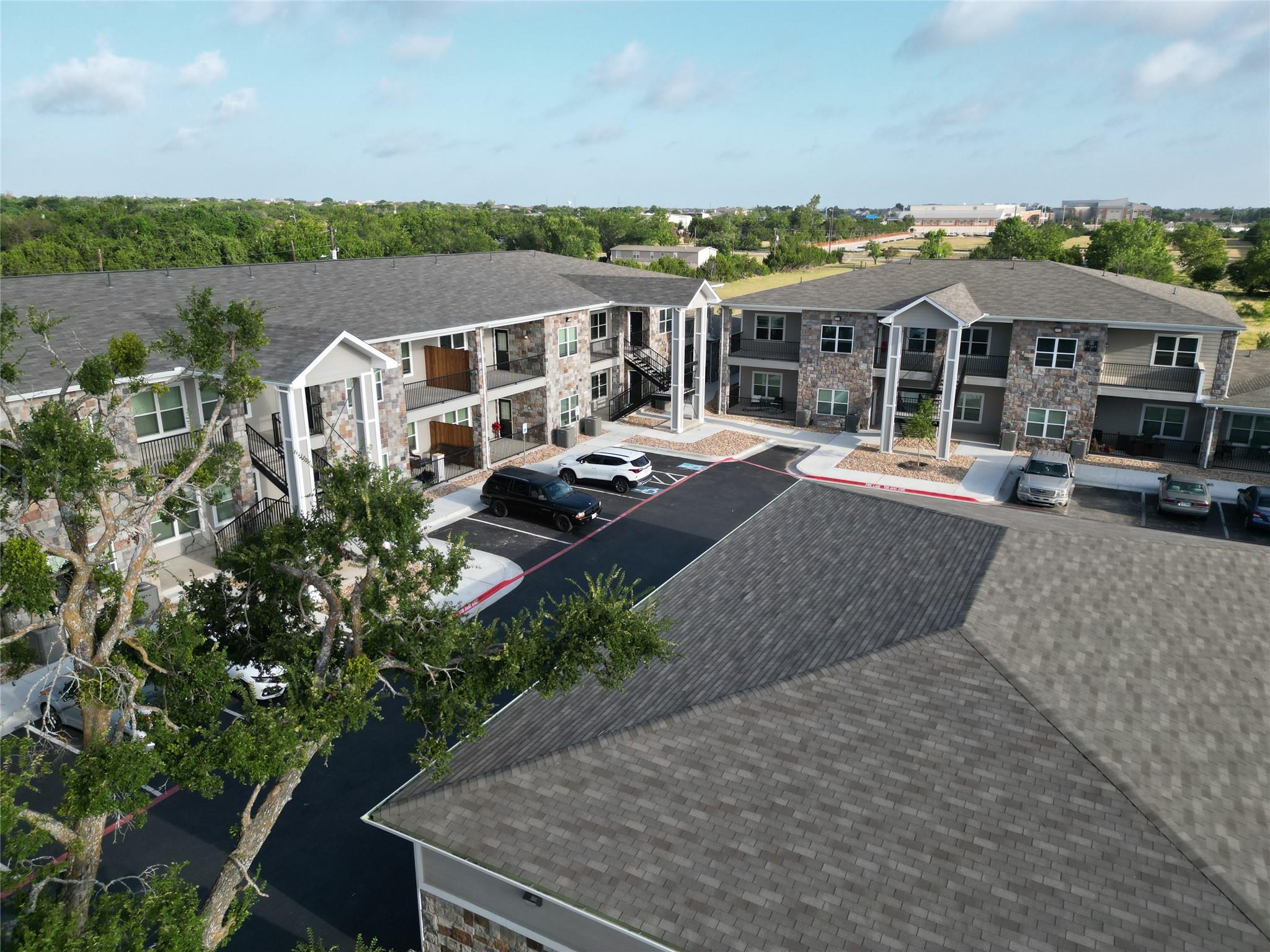 501 Horseshoe Dr, Leander, TX 78641