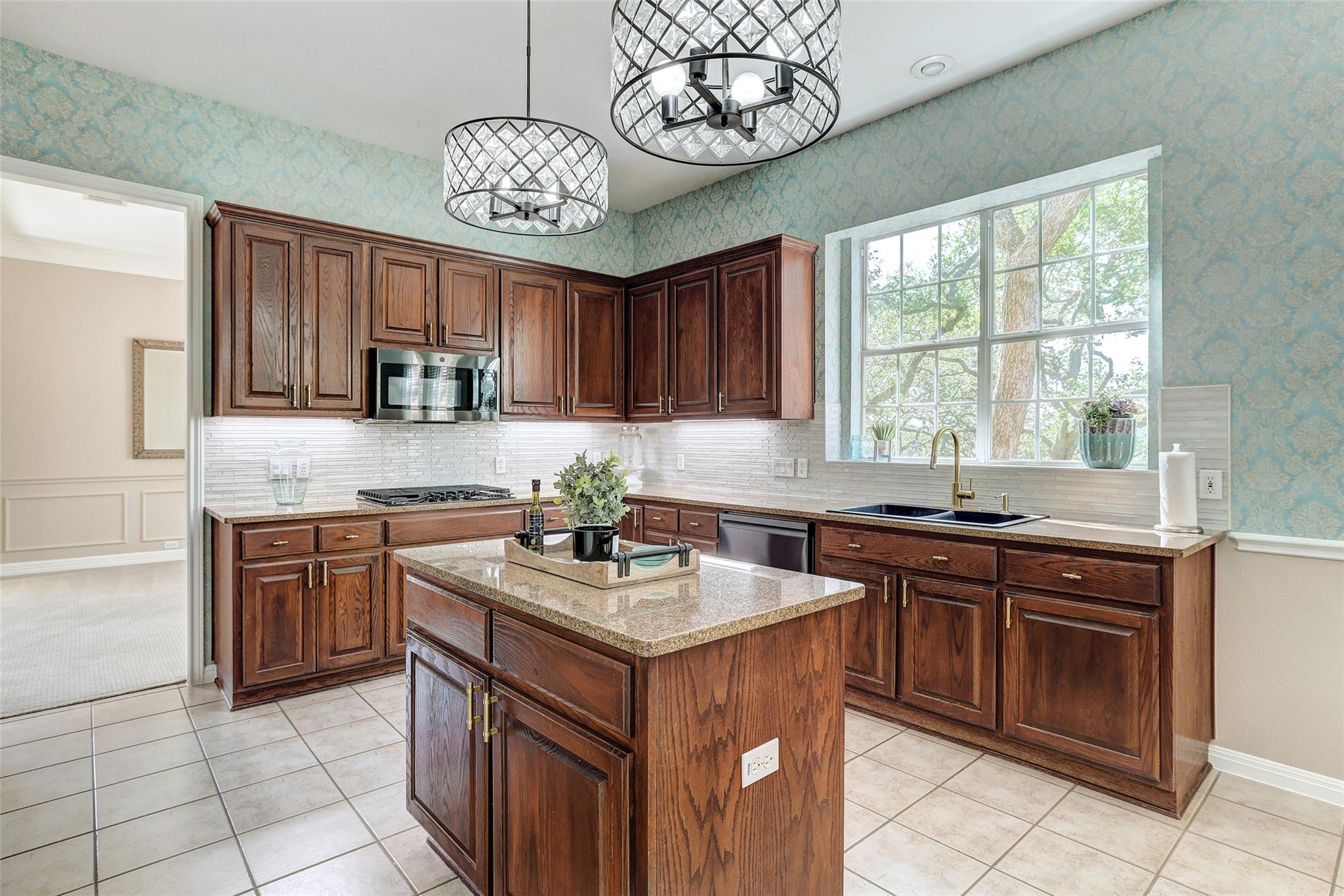 10768 Bramblecrest Dr, Austin, TX 78726