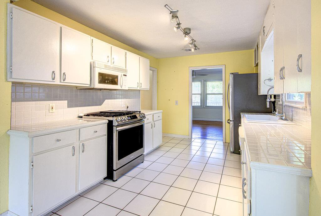 3303 Hollywood Ave, Austin, TX 78722
