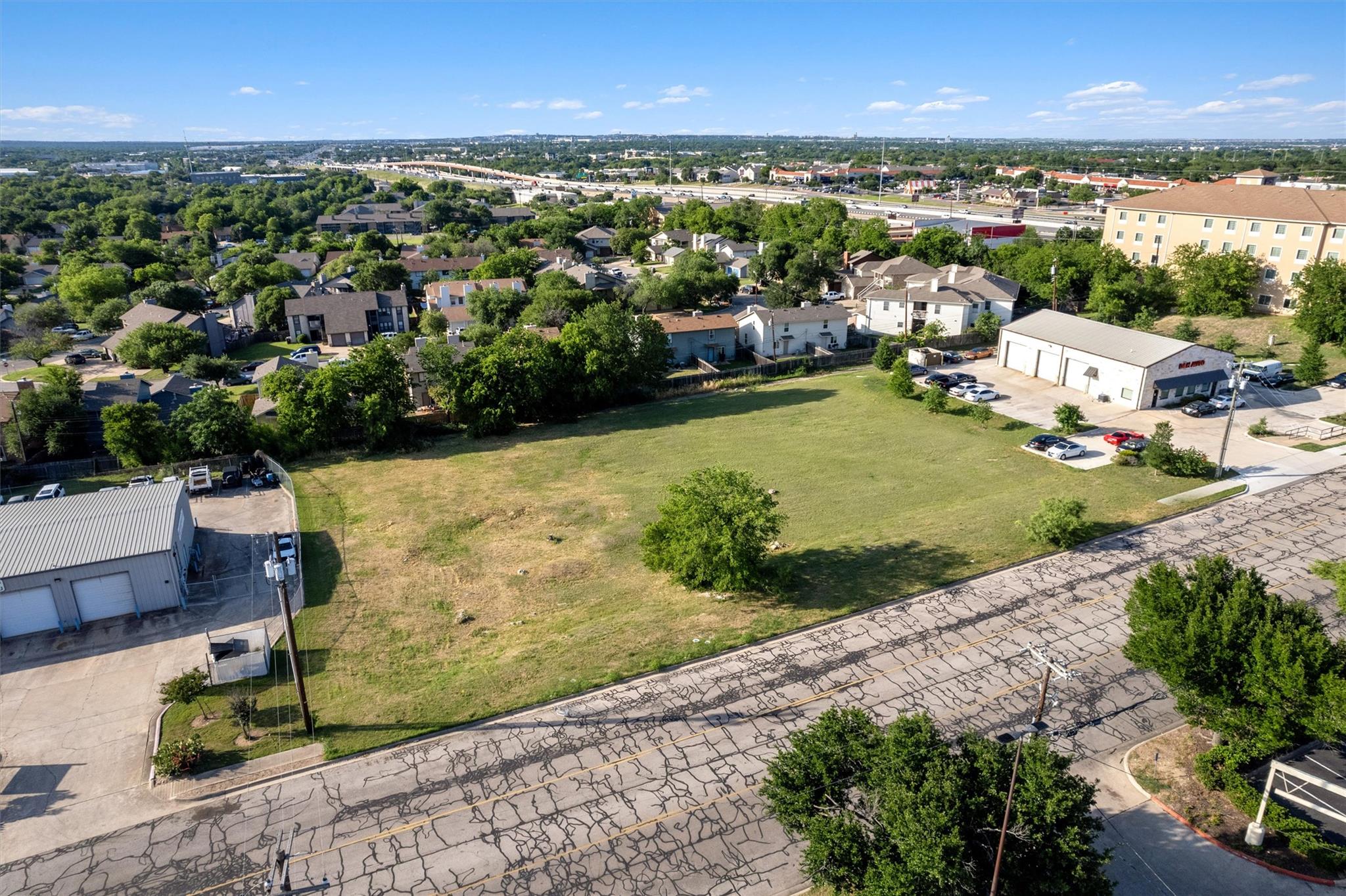 330 Old West Dr, Round Rock, TX 78681