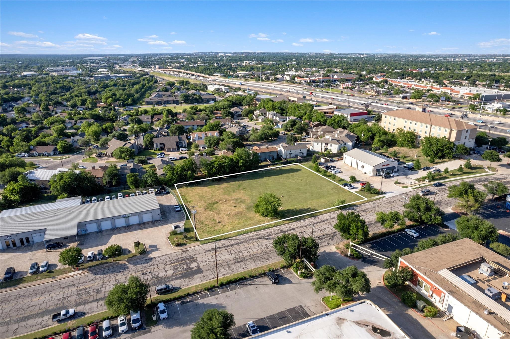 330 Old West Dr, Round Rock, TX 78681