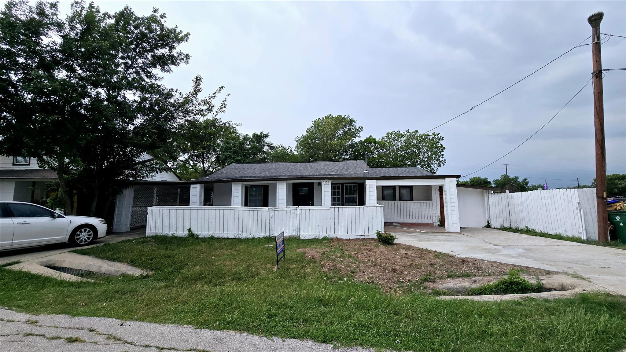 101 S Lockhart St # C, Manor, TX 78653
