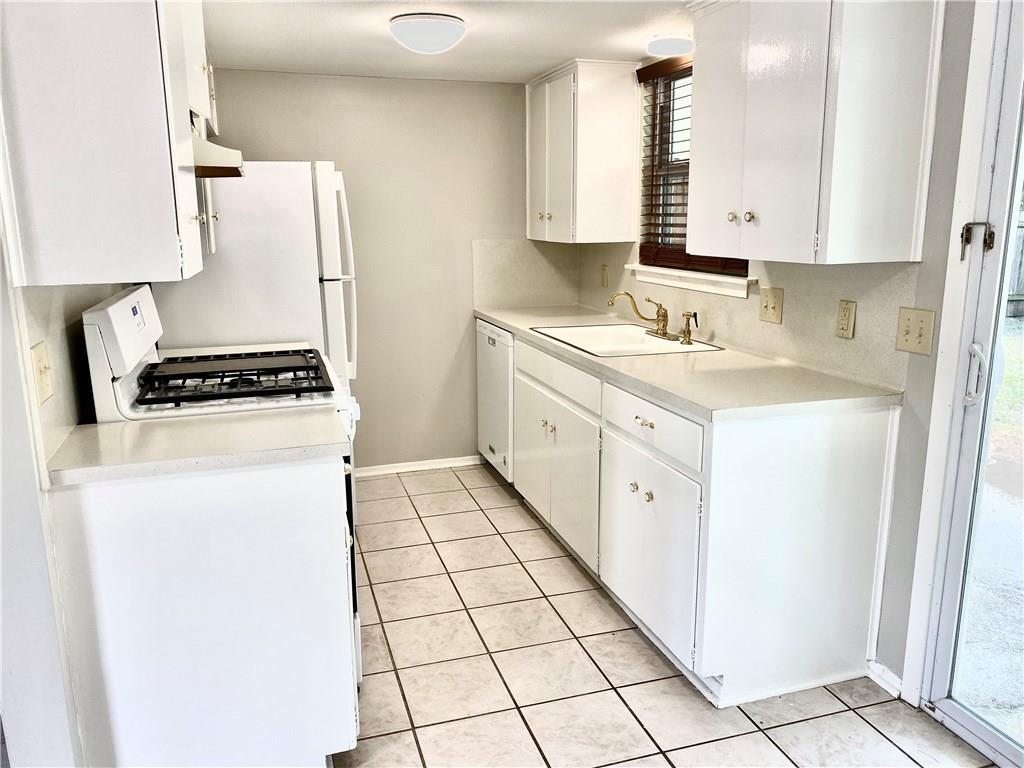 8502 Woodstone Dr, Austin, TX 78757