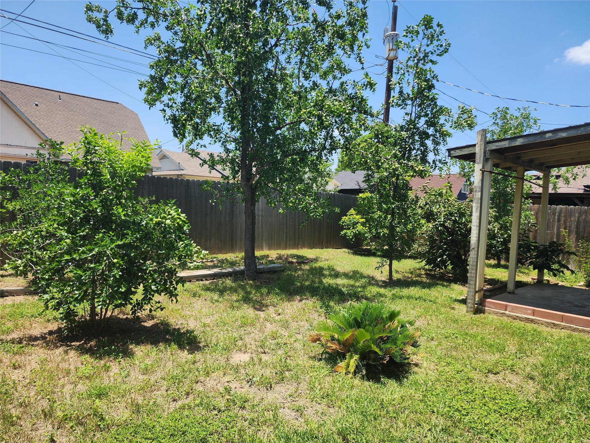 1712 Southwestern Dr, Round Rock, TX 78664