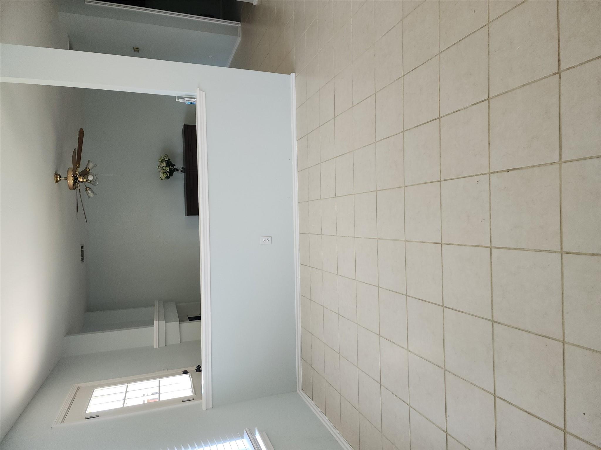 1712 Southwestern Dr, Round Rock, TX 78664