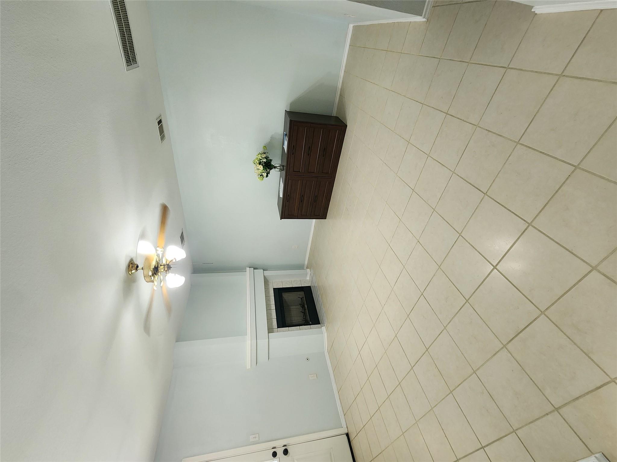 1712 Southwestern Dr, Round Rock, TX 78664