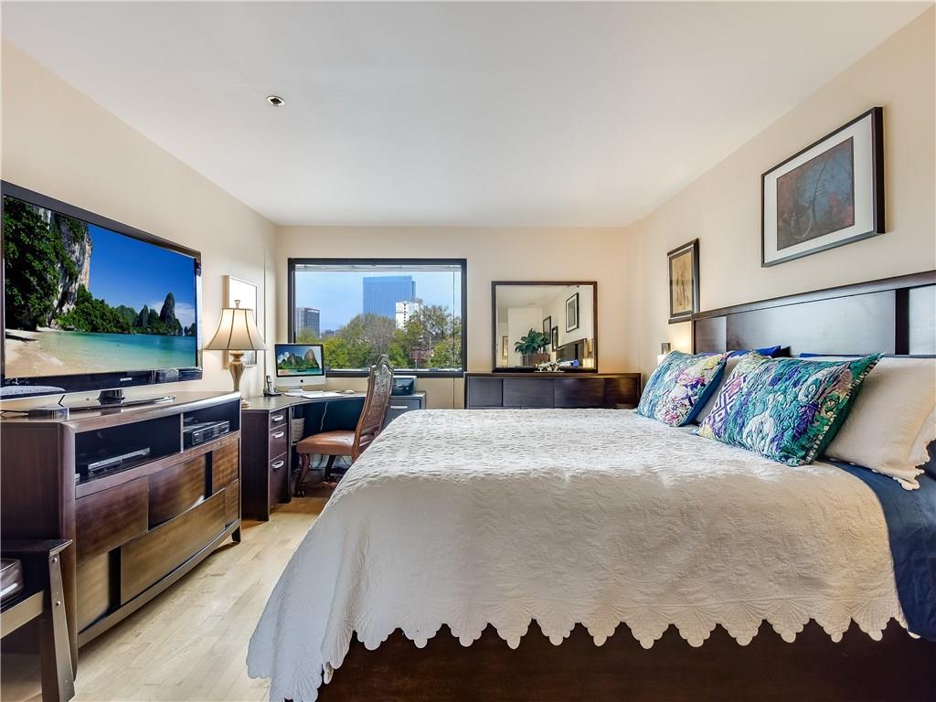 40 N Interstate 35 # 4C2, Austin, TX 78701