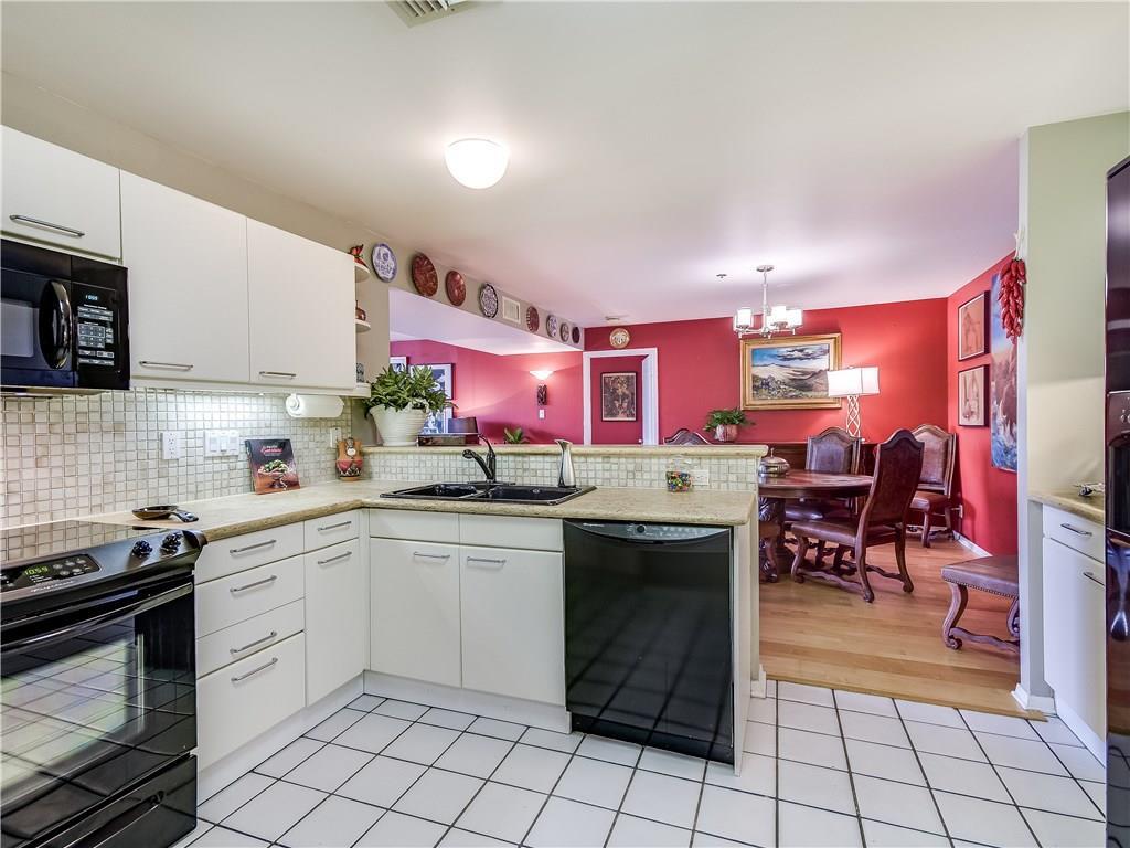 40 N Interstate 35 # 4C2, Austin, TX 78701