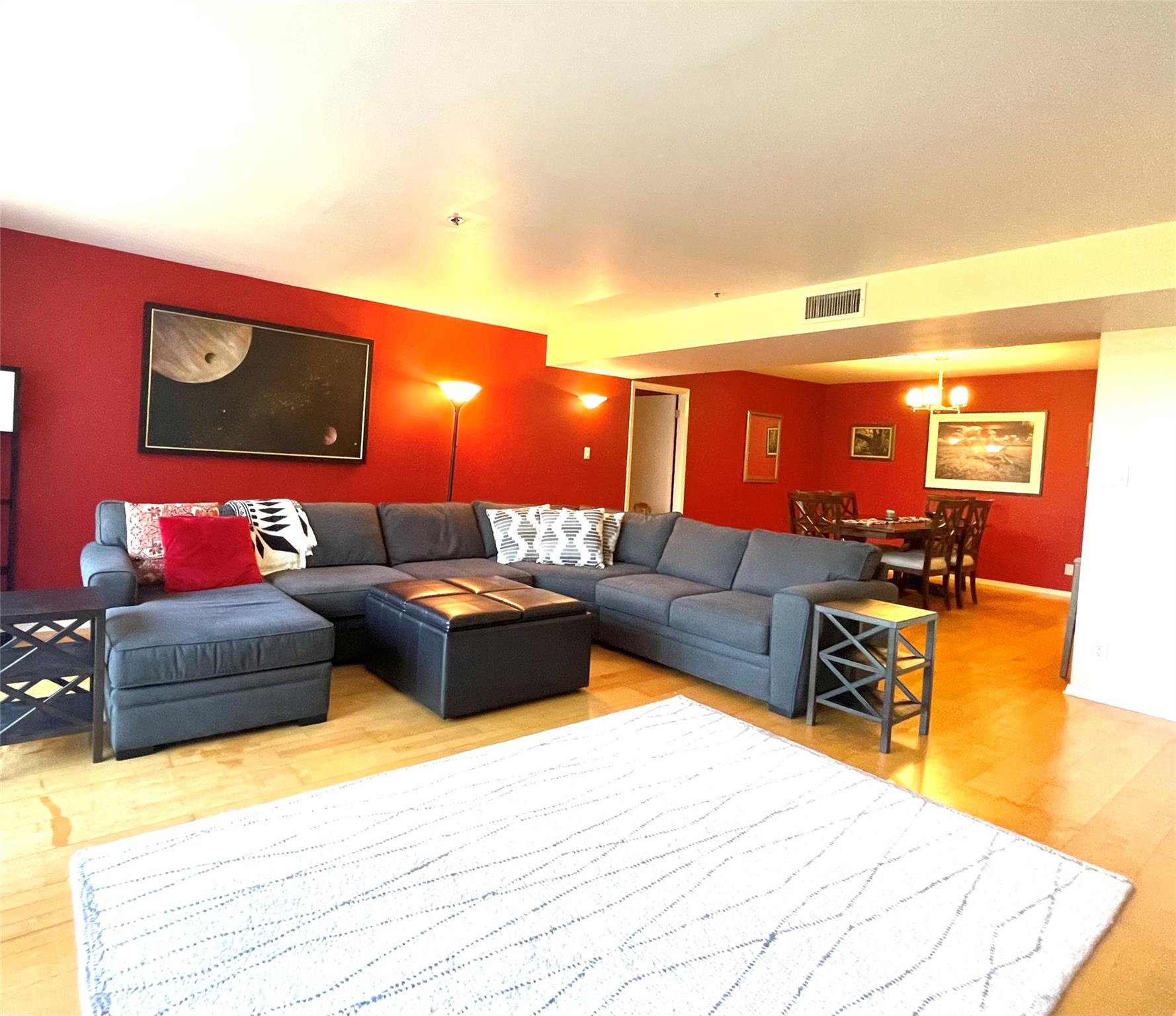 40 N Interstate 35 # 4C2, Austin, TX 78701