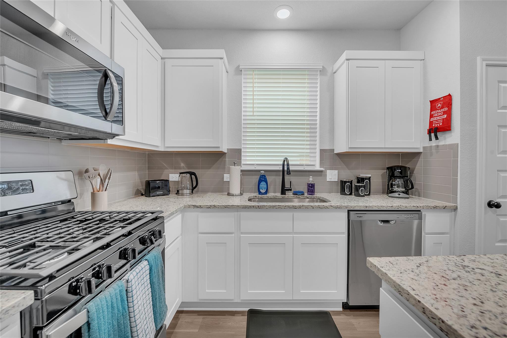 2421 Amara Levi Ln, Round Rock, TX 78665