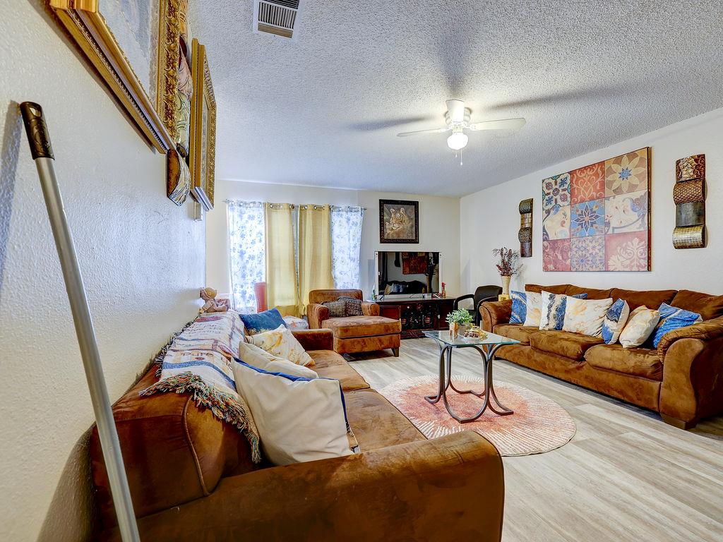 8307 Garcreek Cir, Austin, TX 78724