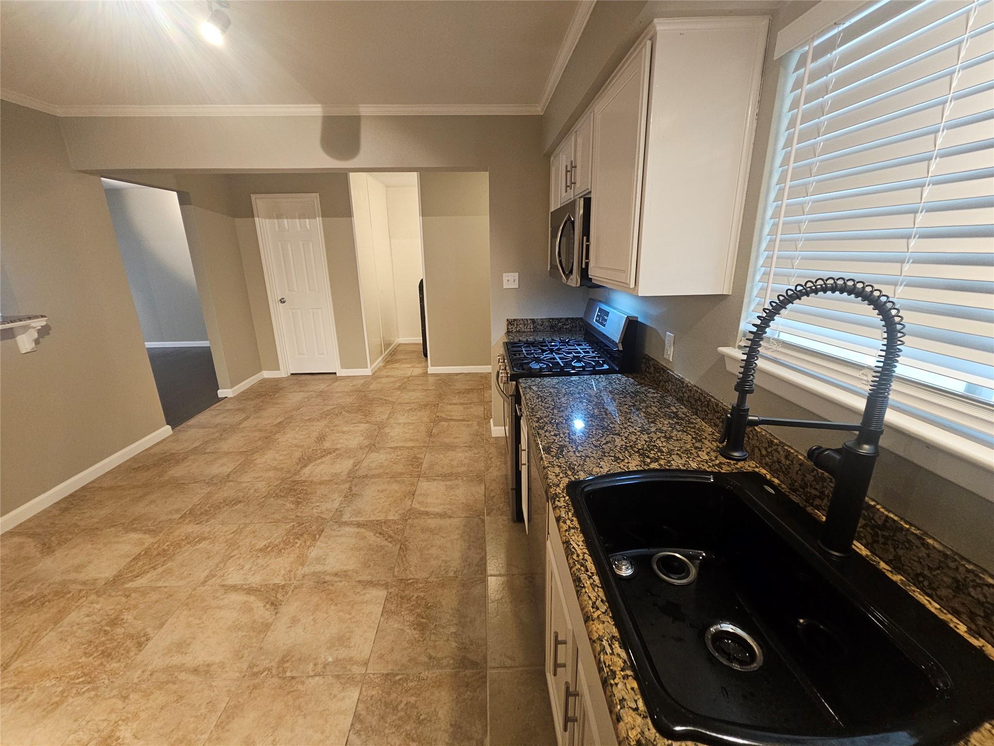 10603 Georgian Dr, Austin, TX 78753