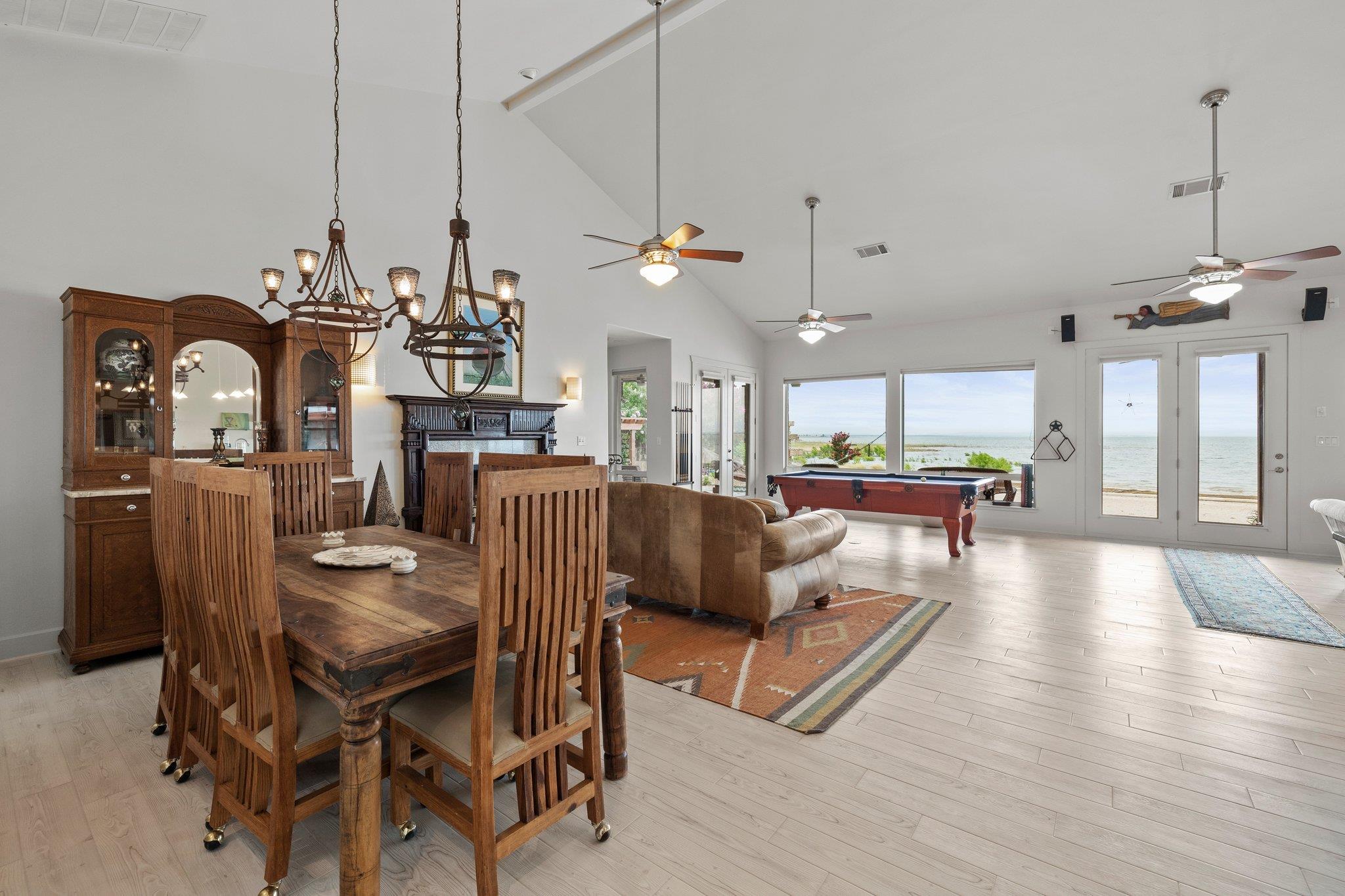 203 Senisa Dr, Buchanan Dam, TX 78657
