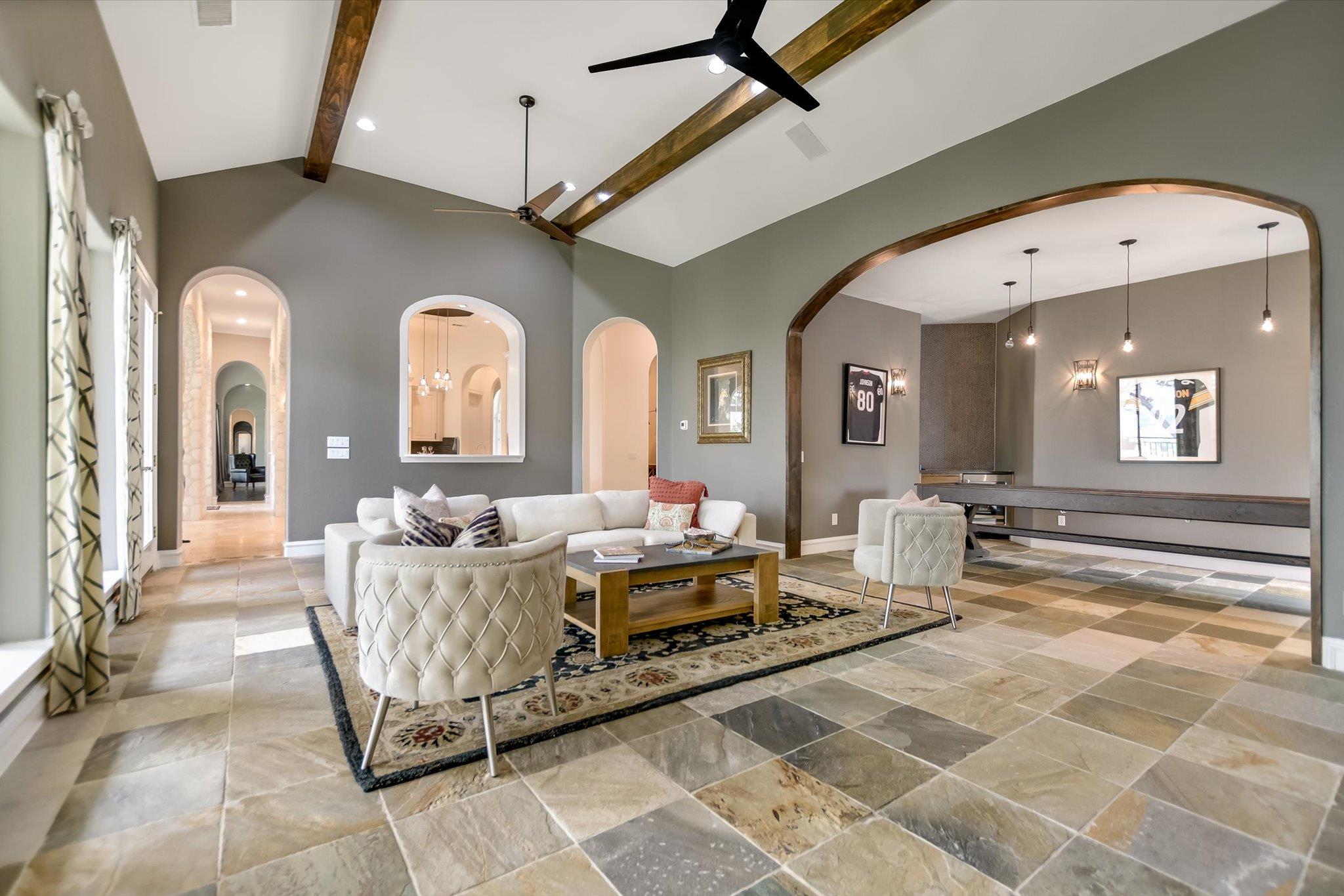 601 S Angel Light Dr, Spicewood, TX 78669