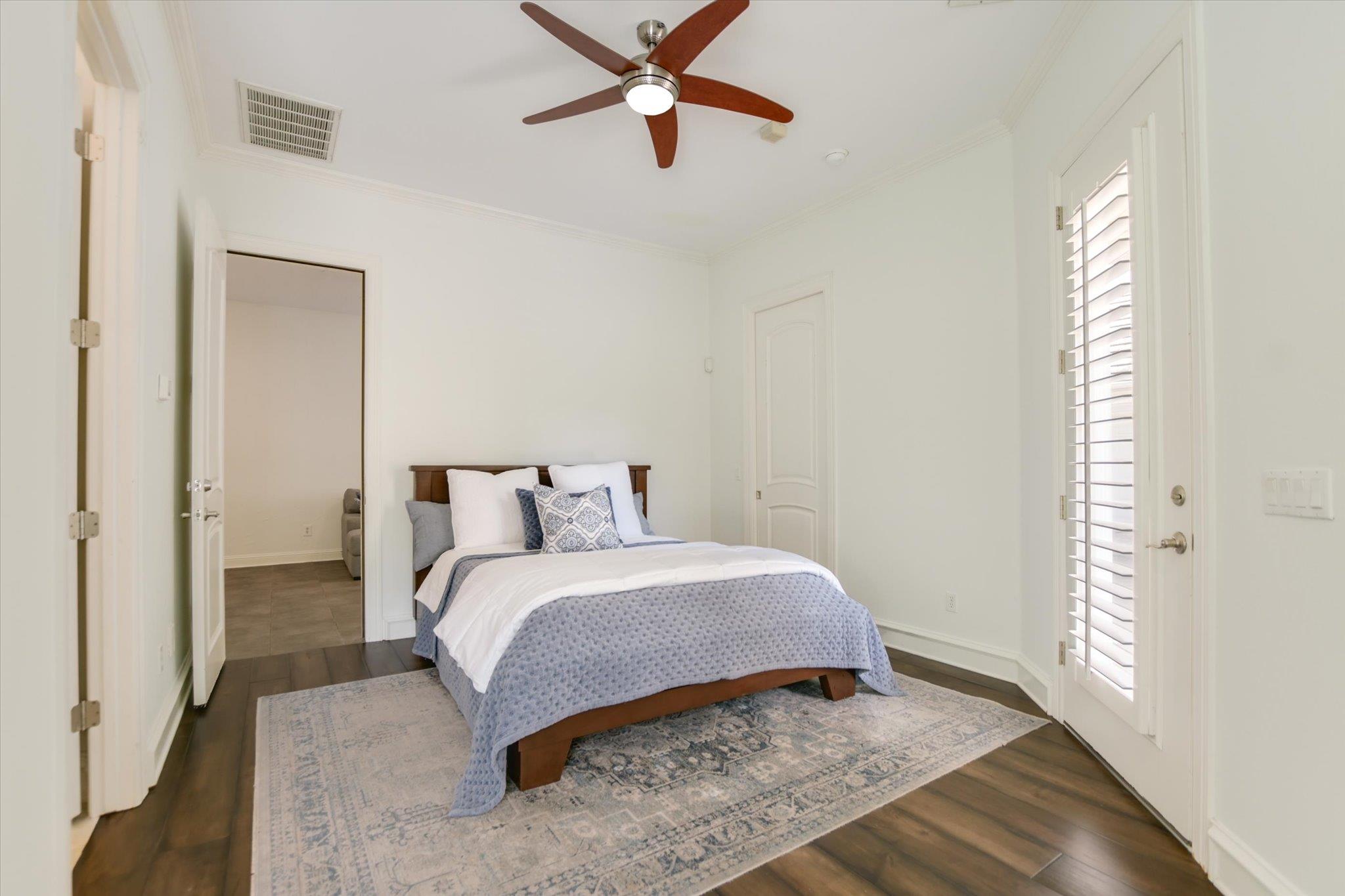 601 S Angel Light Dr, Spicewood, TX 78669