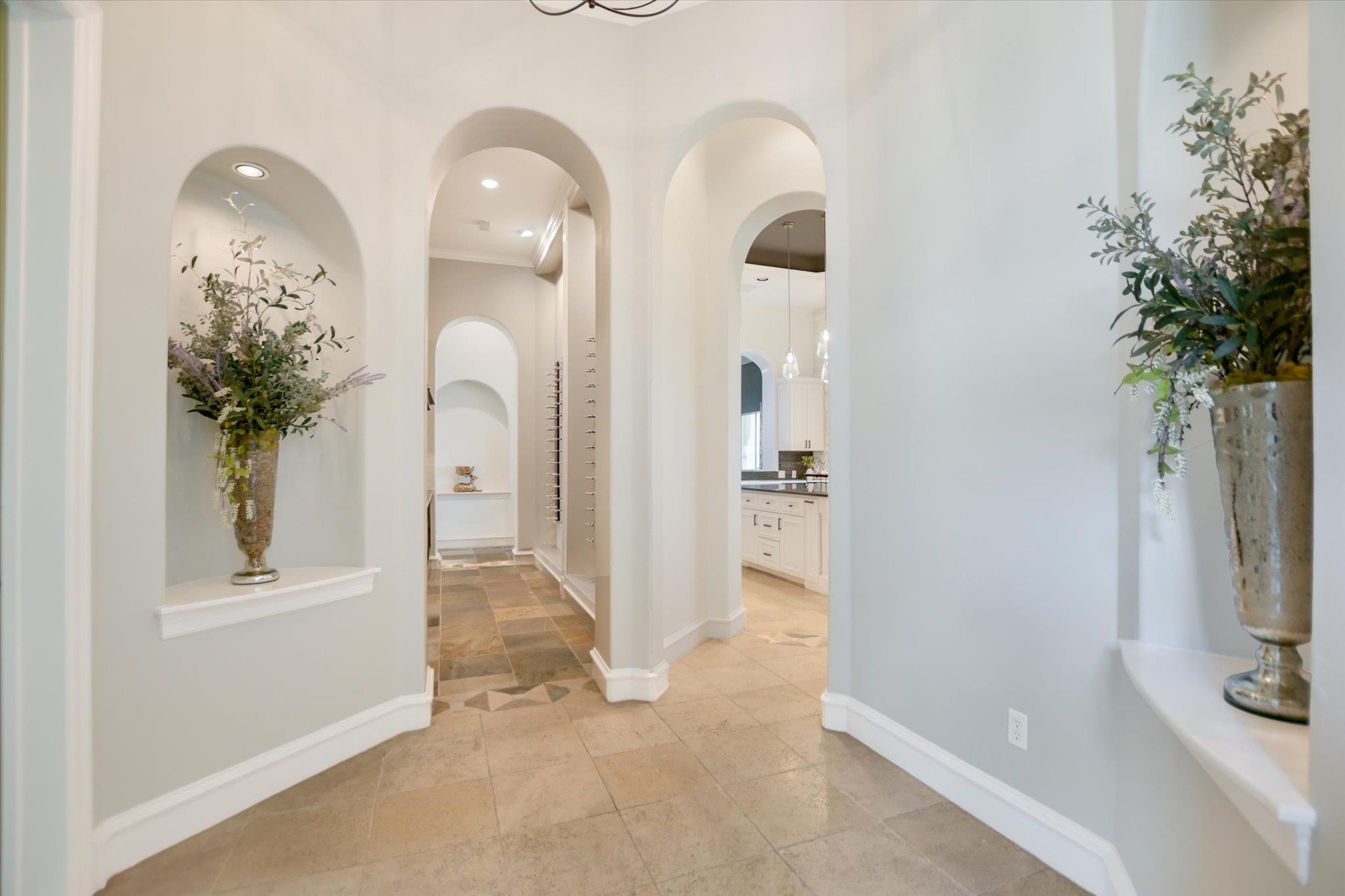 601 S Angel Light Dr, Spicewood, TX 78669