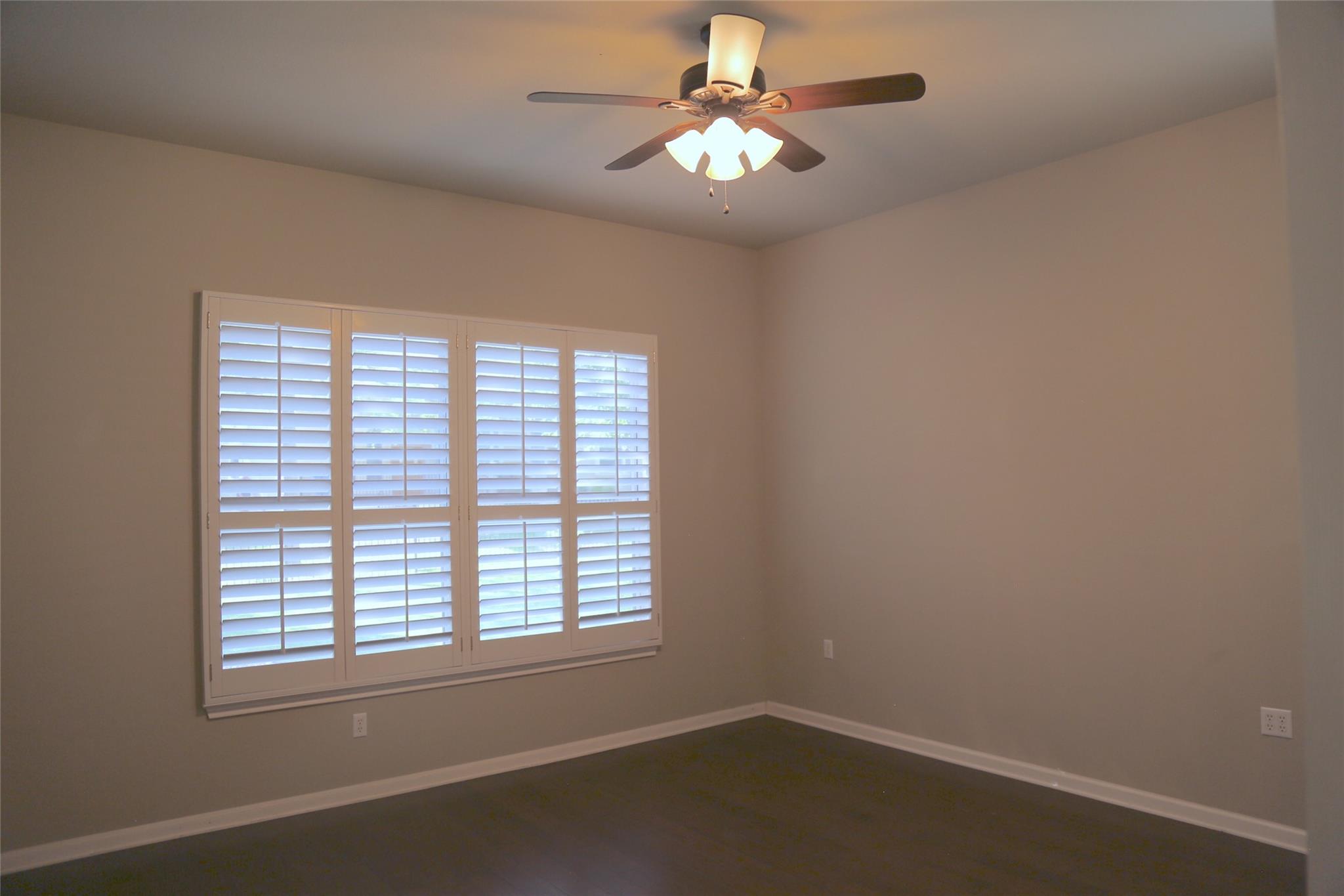 196 Whispering Wind Dr, Georgetown, TX 78633