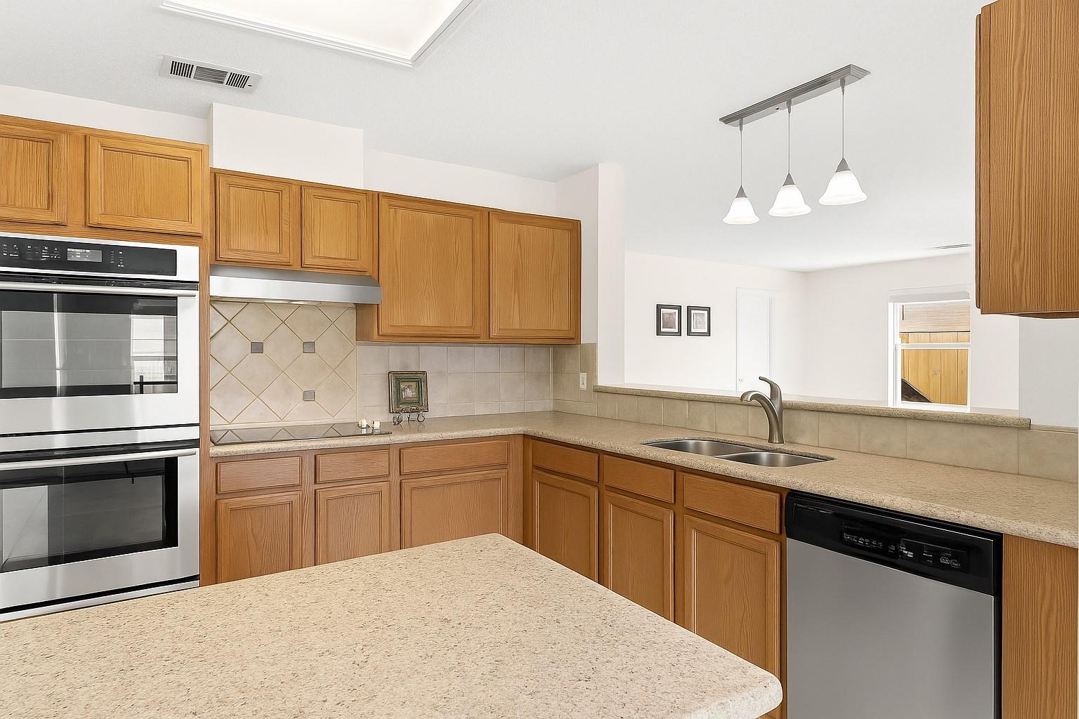 2105 Zeppelin Dr, Cedar Park, TX 78613