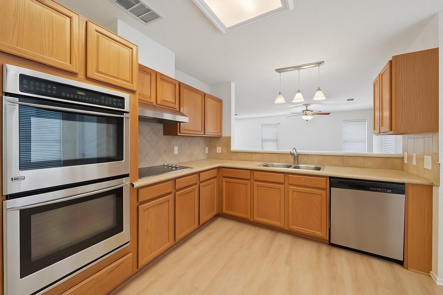 2105 Zeppelin Dr, Cedar Park, TX 78613