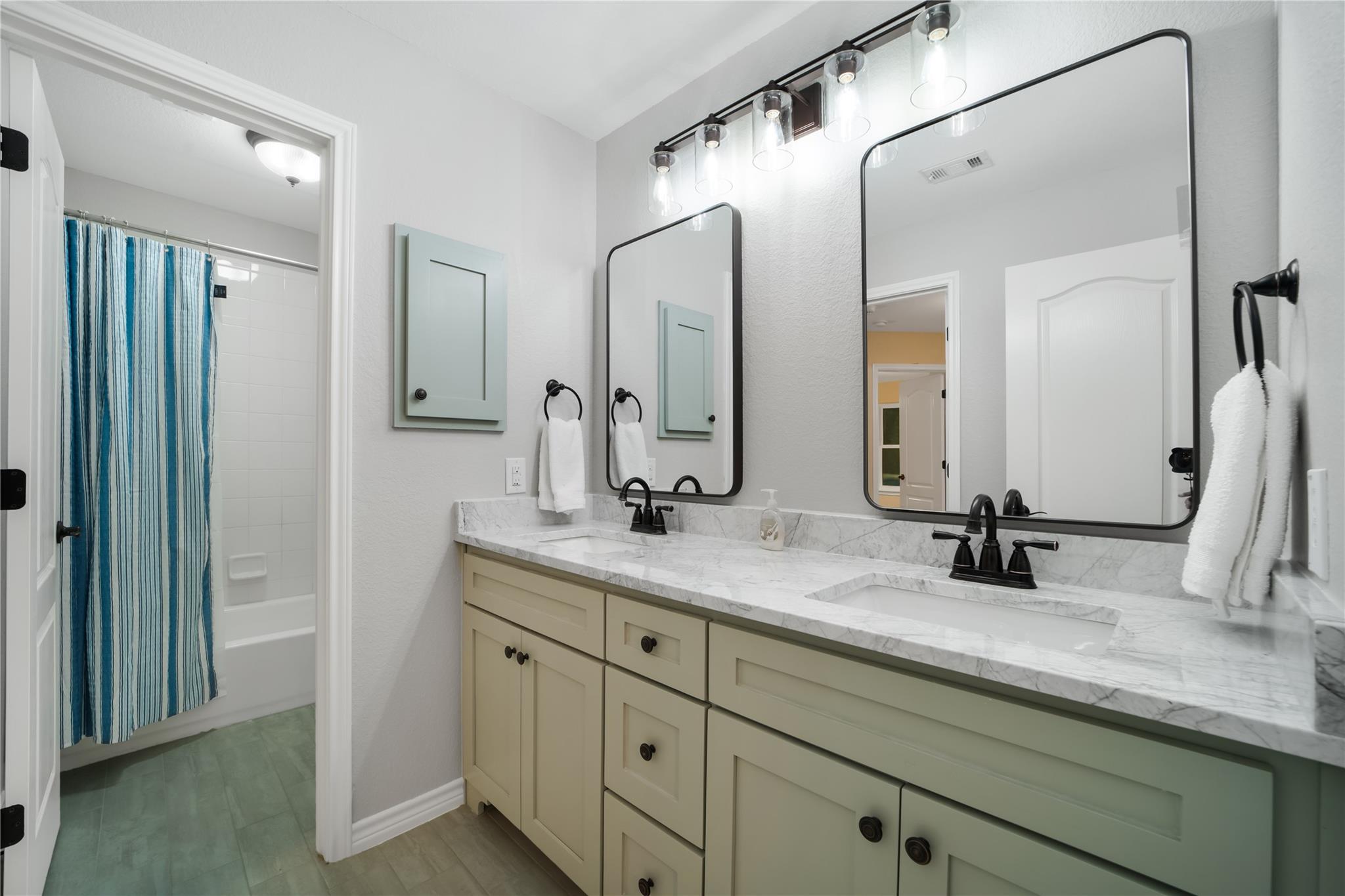 103 Sierra Ridge Dr, San Marcos, TX 78666