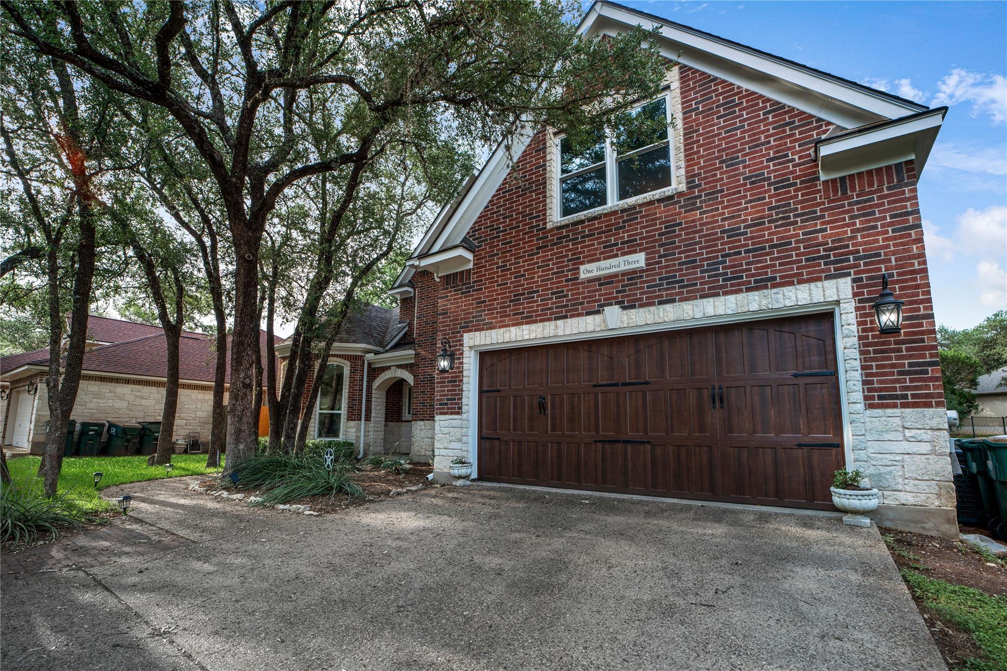 103 Sierra Ridge Dr, San Marcos, TX 78666