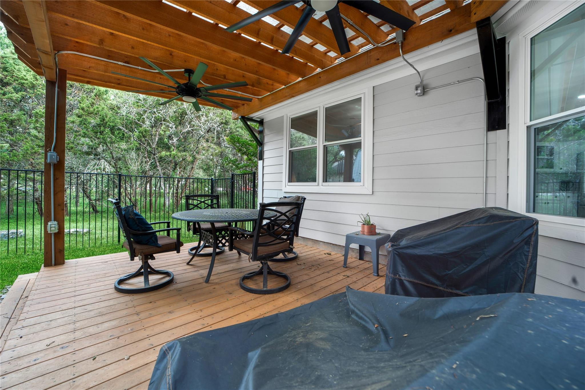 103 Sierra Ridge Dr, San Marcos, TX 78666