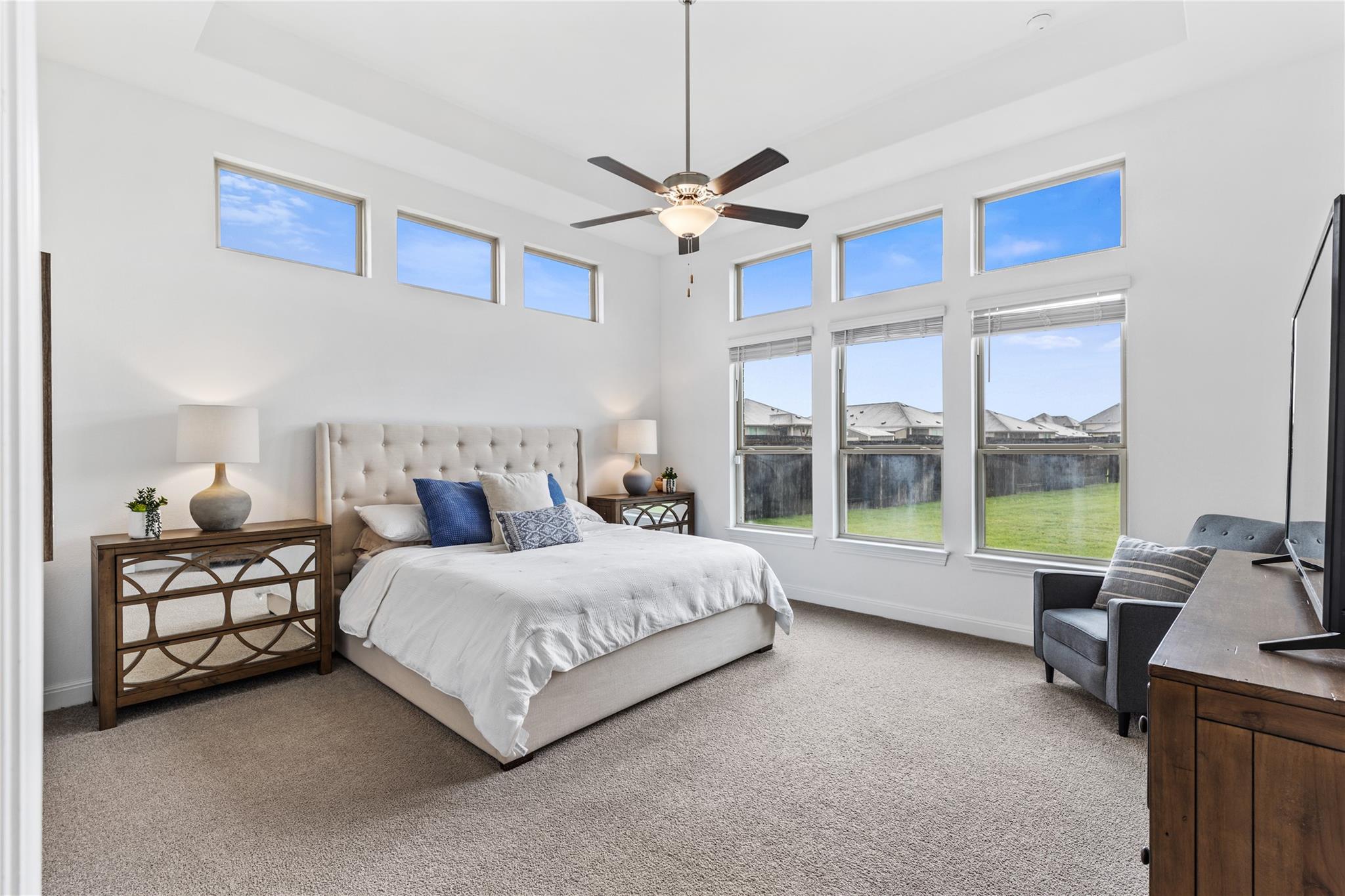 214 Chickasaw Ln, Hutto, TX 78634