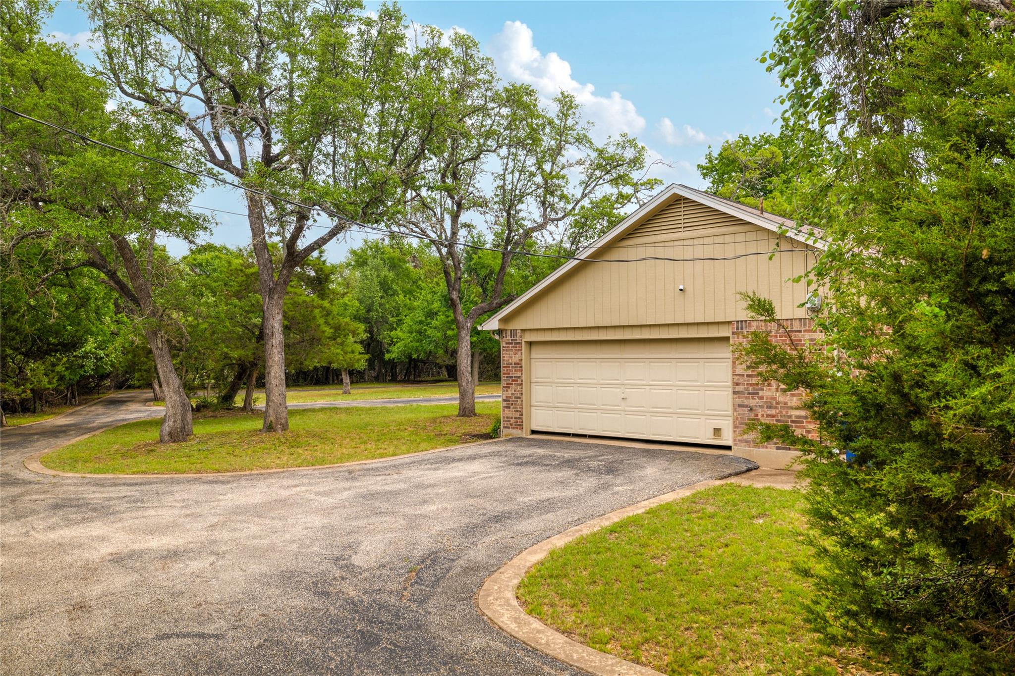 133 Lakewood Trl, Leander, TX 78641
