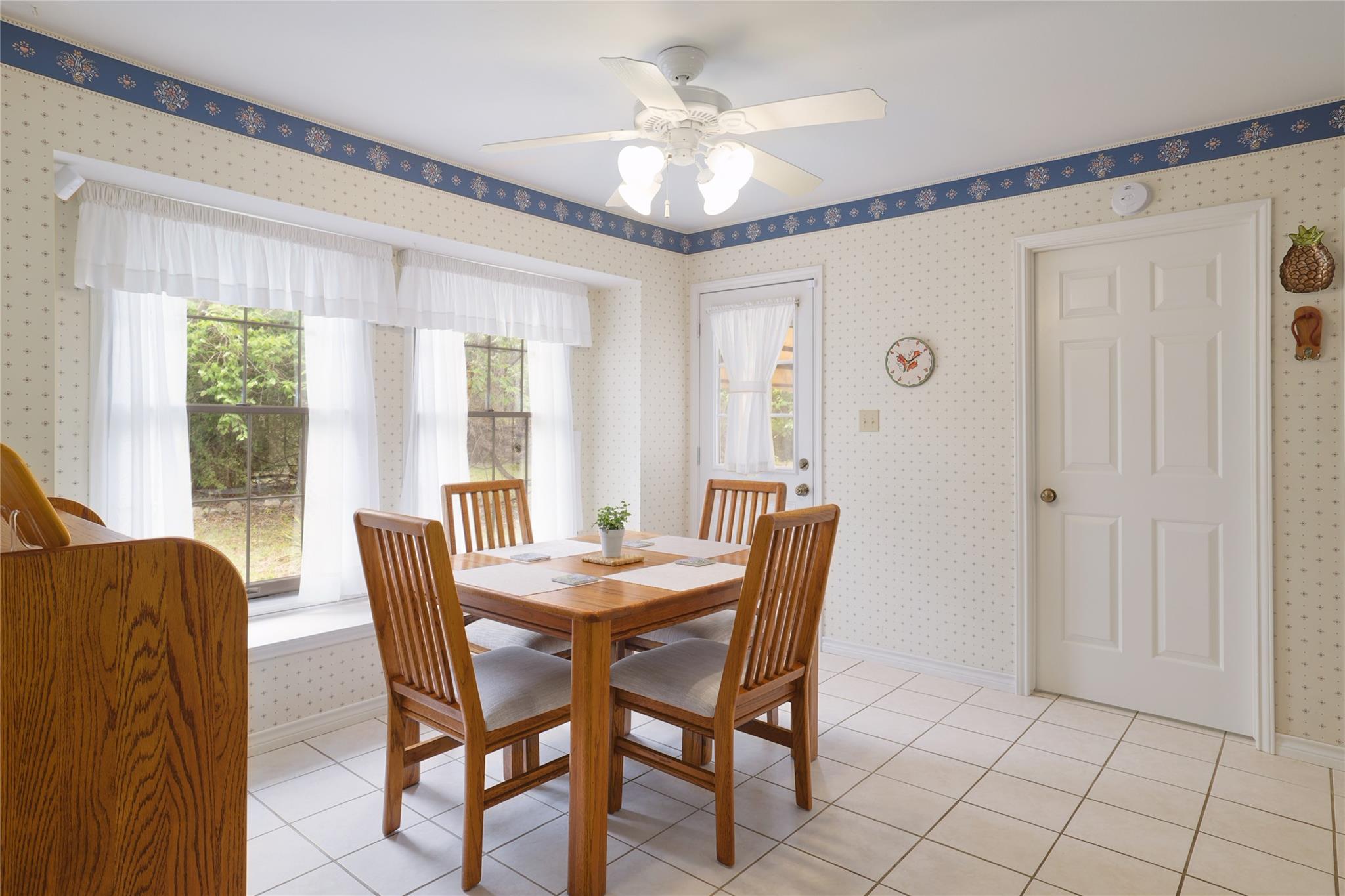 133 Lakewood Trl, Leander, TX 78641