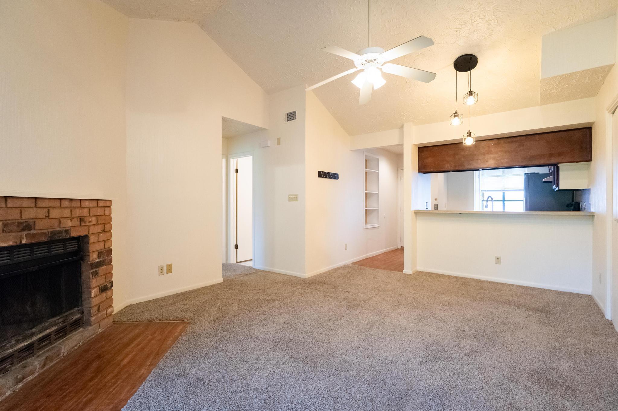 421 W San Antonio St # I3, San Marcos, TX 78666