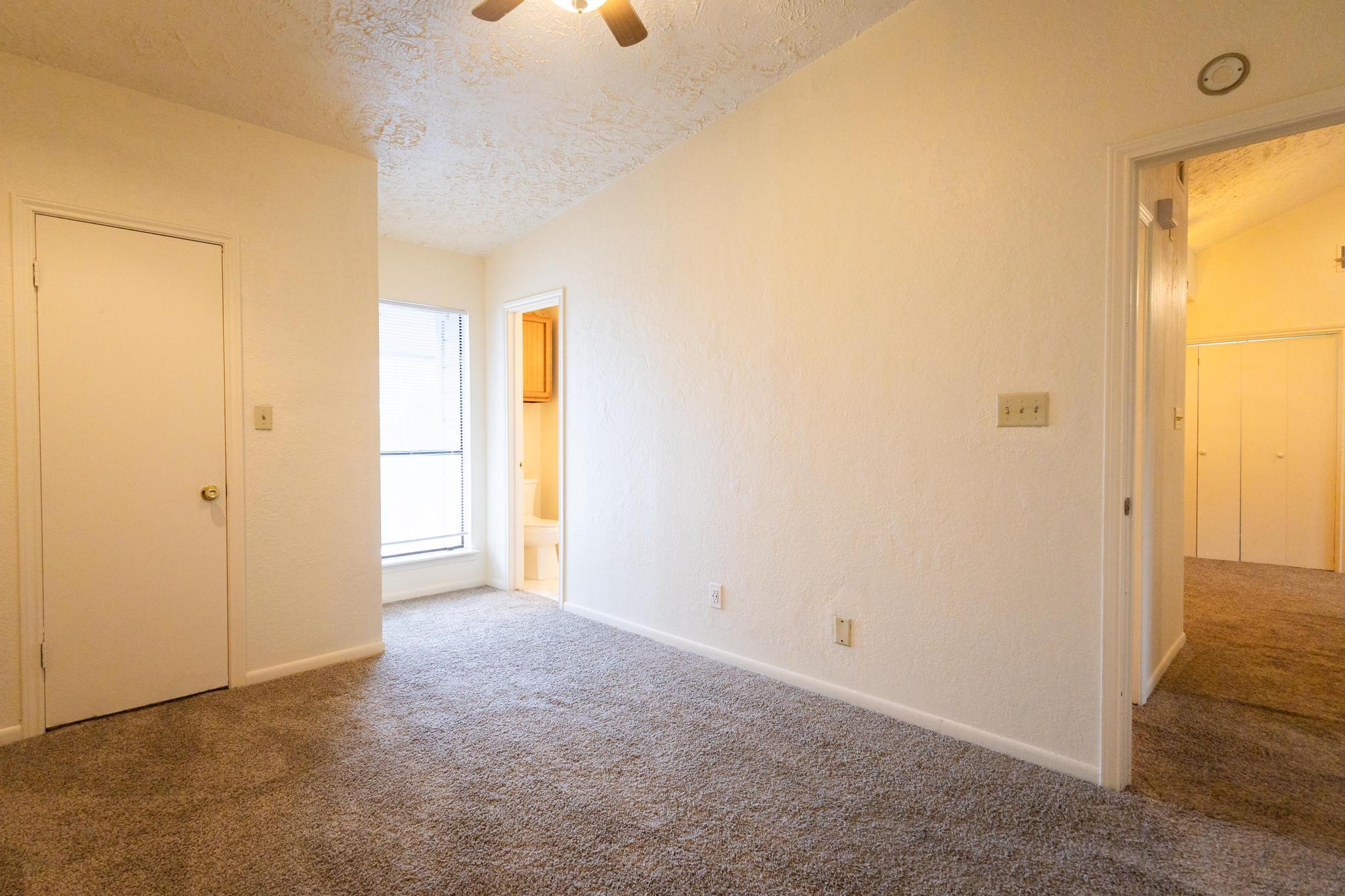 421 W San Antonio St # I3, San Marcos, TX 78666