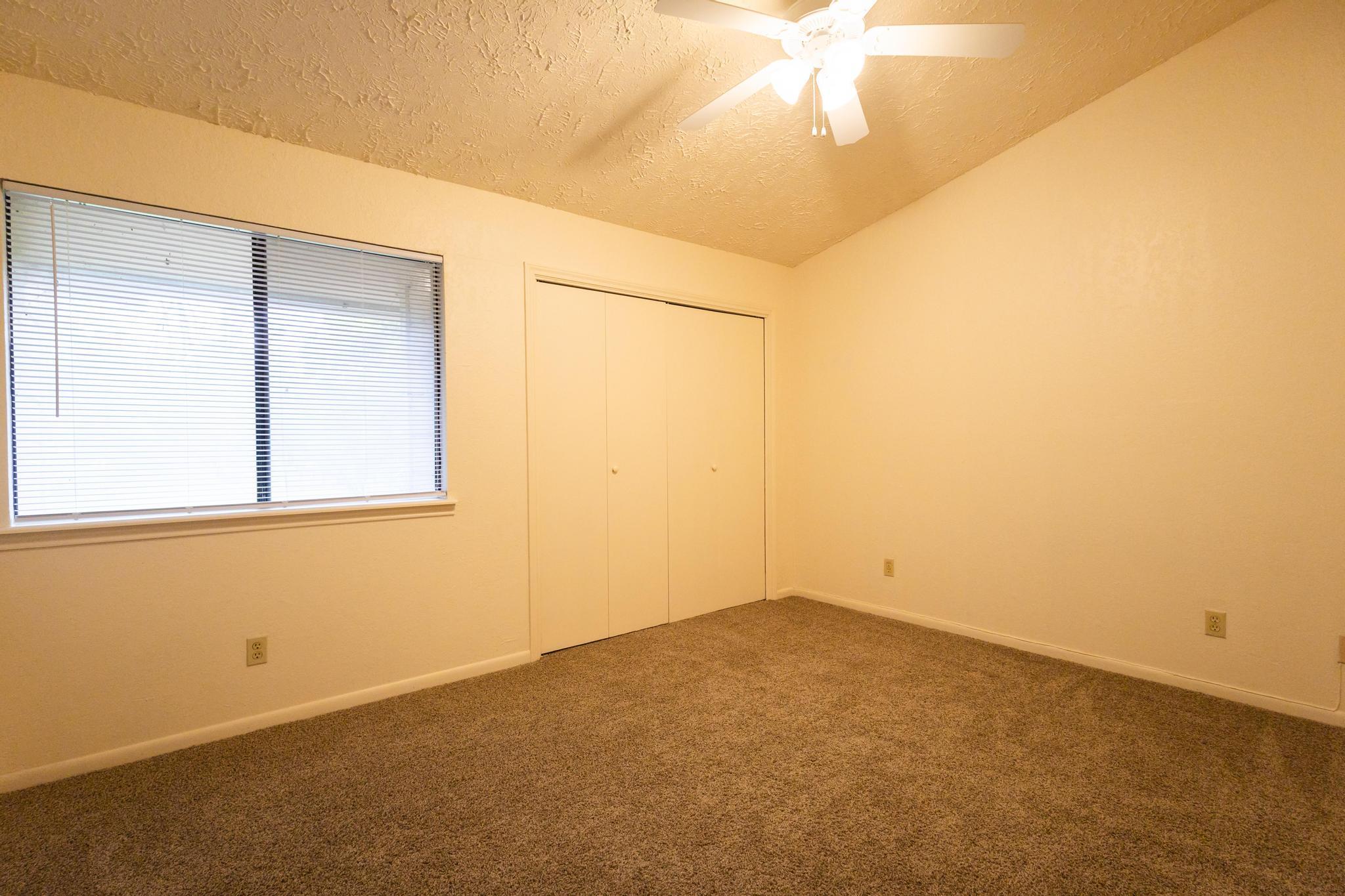 421 W San Antonio St # I3, San Marcos, TX 78666