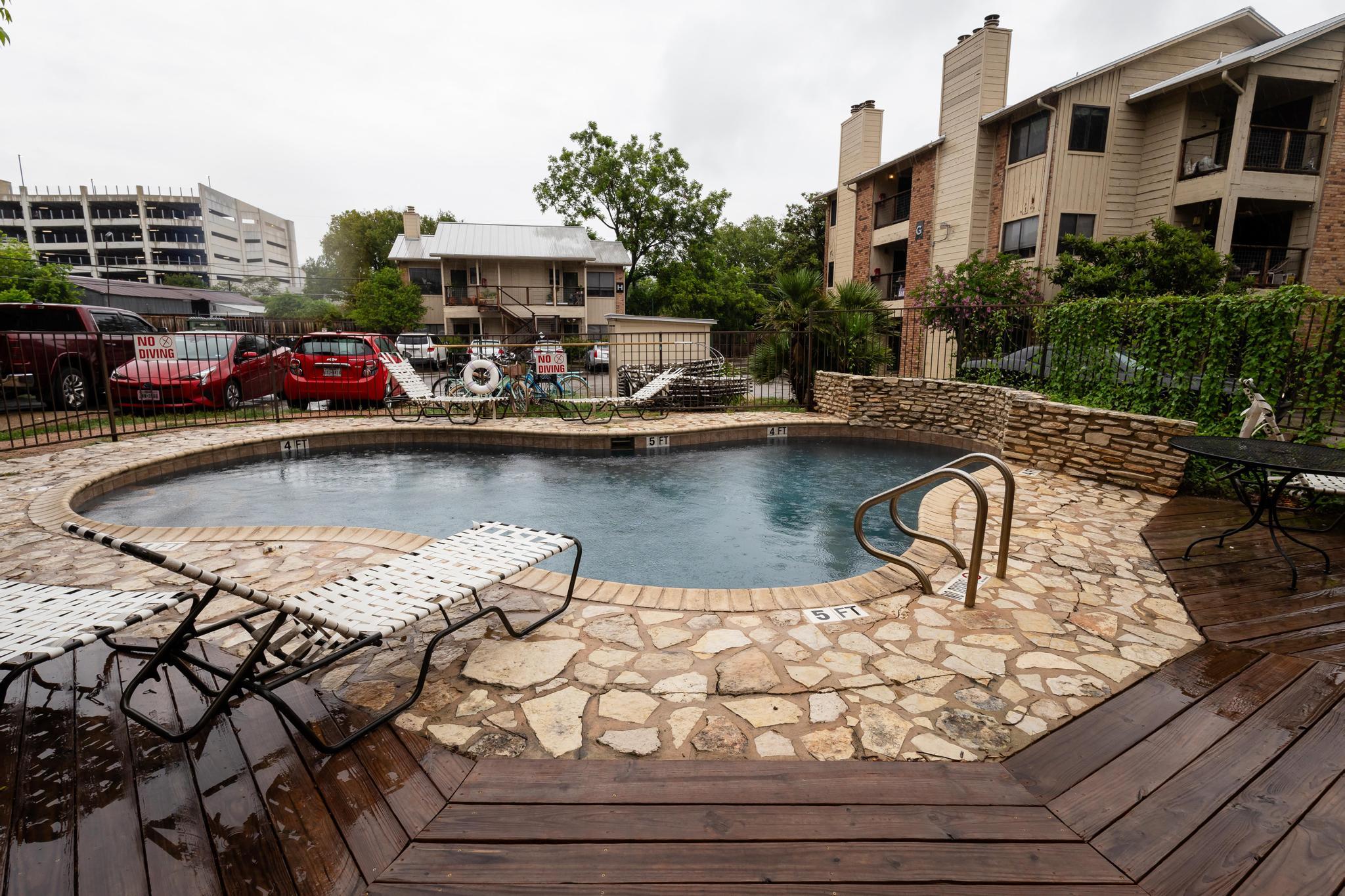 421 W San Antonio St # I3, San Marcos, TX 78666