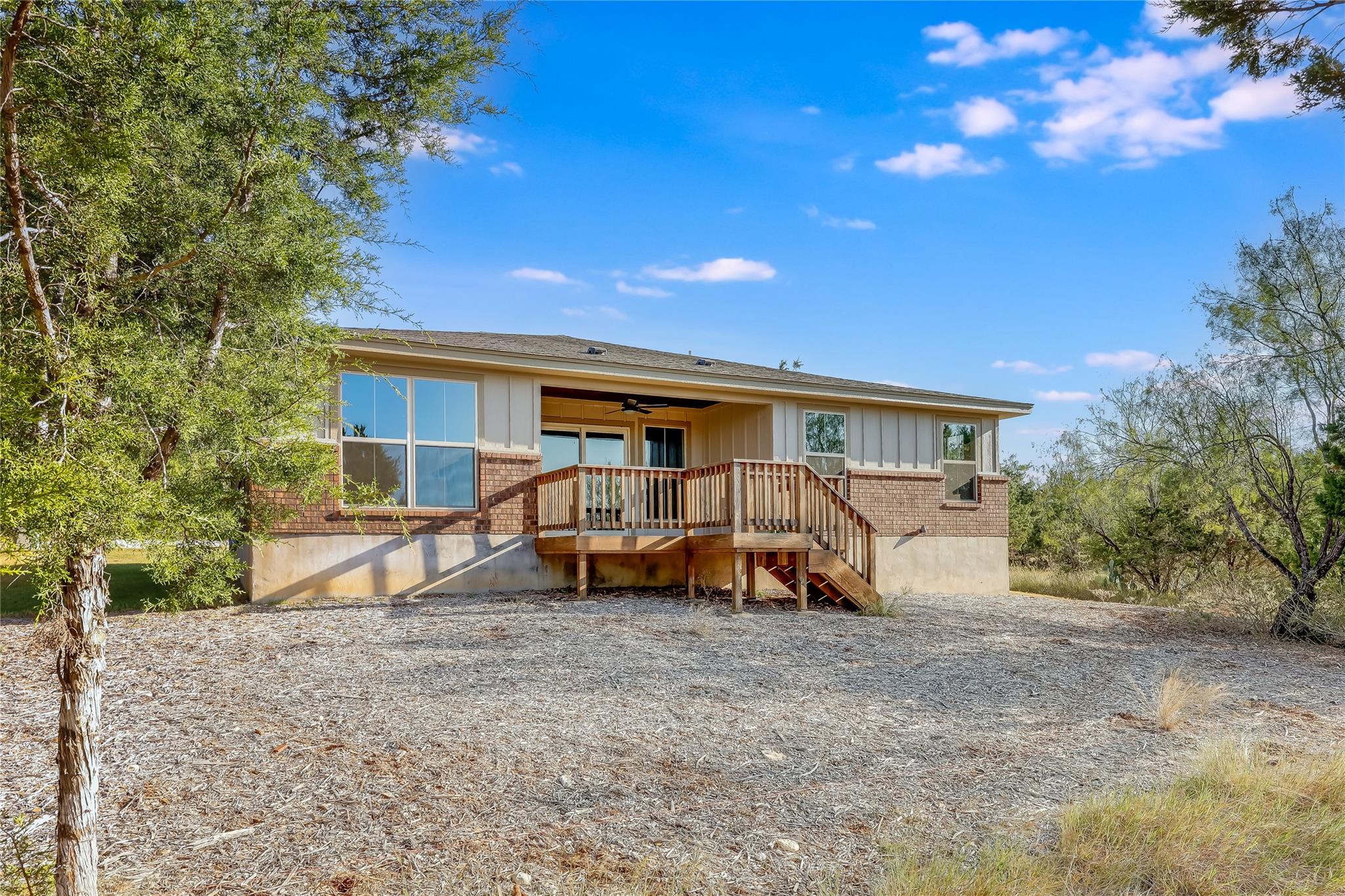 2502 Truman Dr, Lago Vista, TX 78645