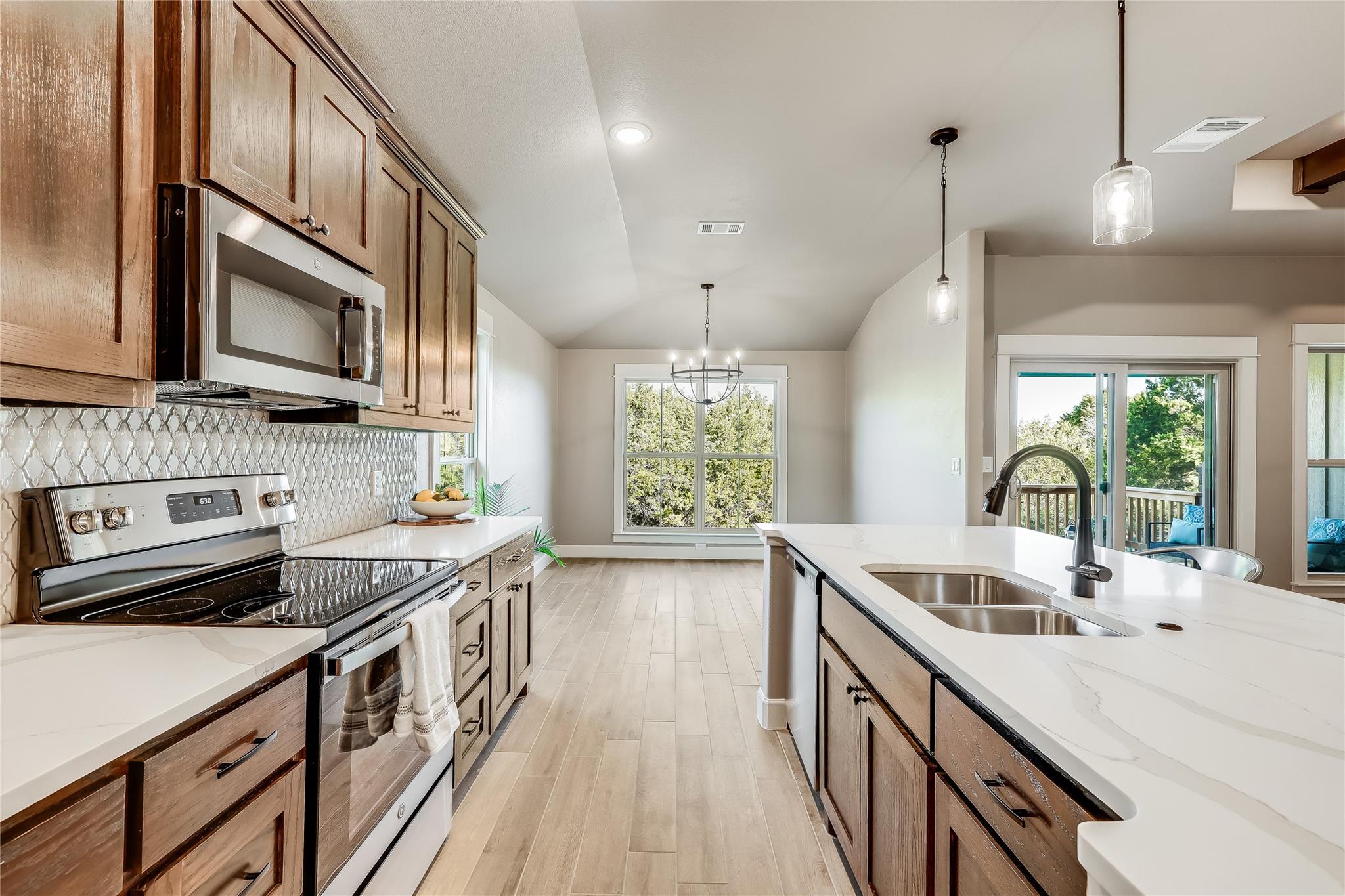 2502 Truman Dr, Lago Vista, TX 78645